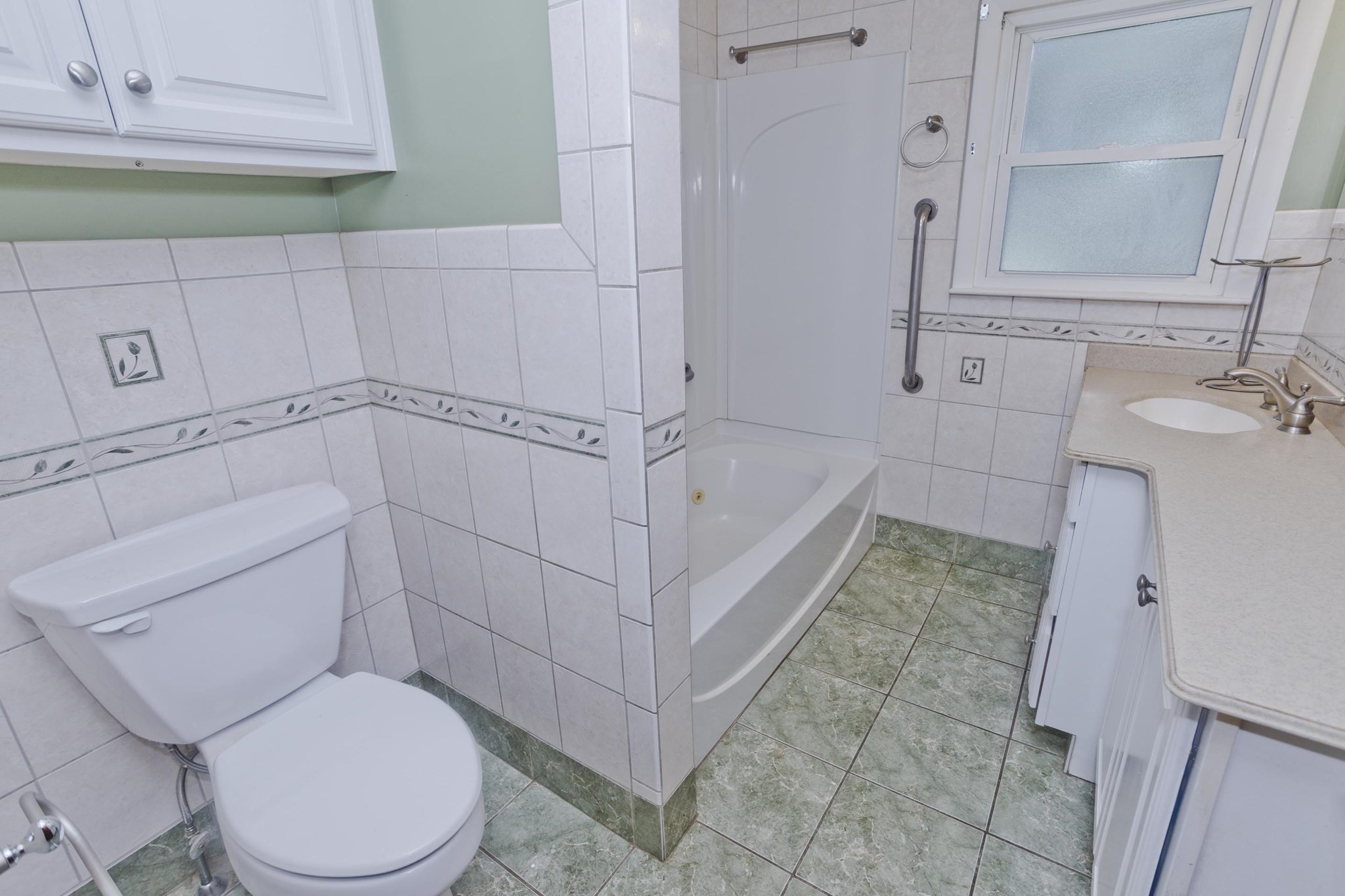 10 Taylor St Property Photo 28