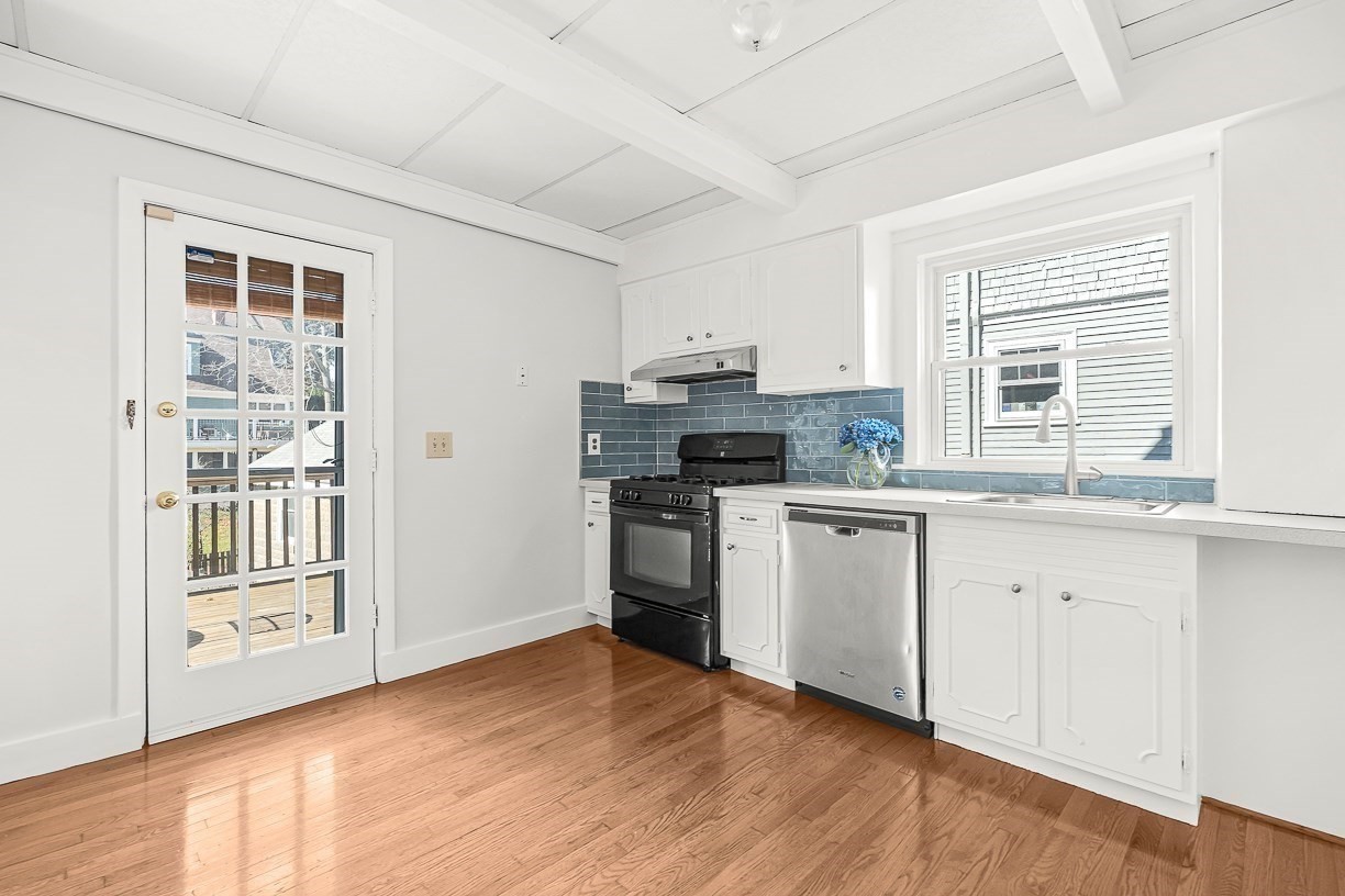 15 Lloyd Street Property Photo 17