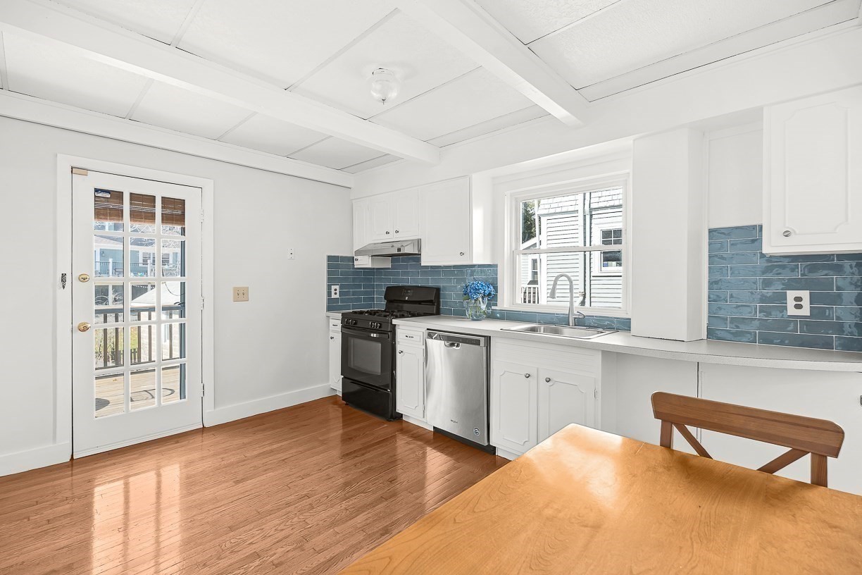 15 Lloyd Street Property Photo 20