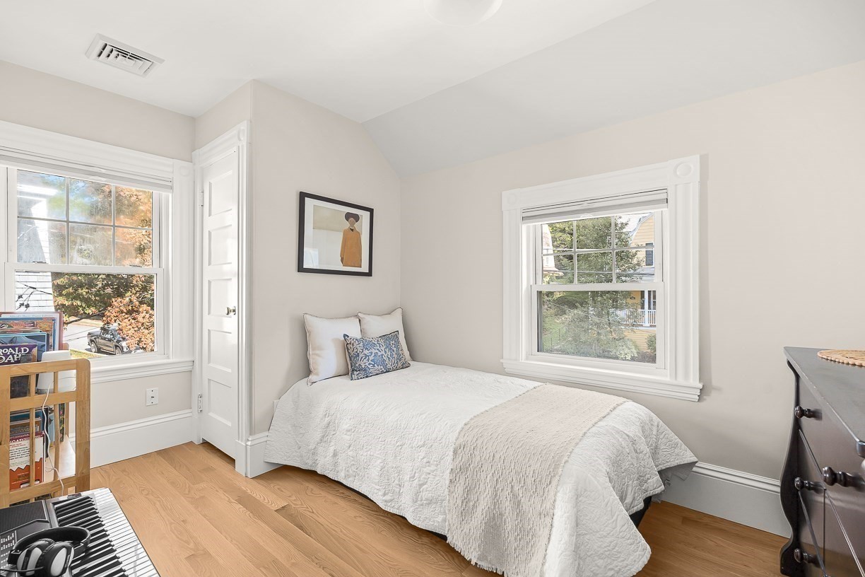 15 Lloyd Street Property Photo 29