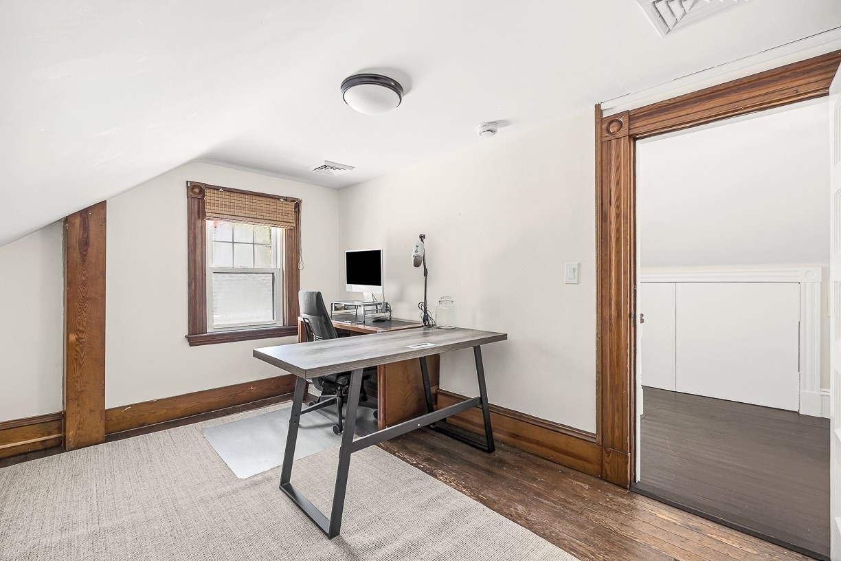 15 Lloyd Street Property Photo 32