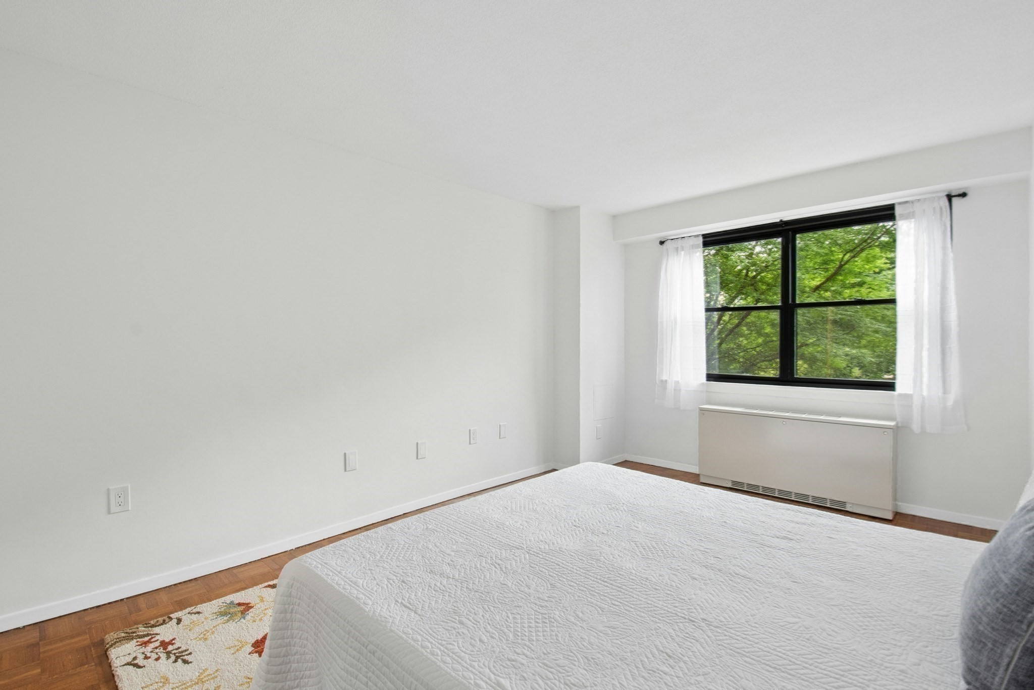 9 Hawthorne Pl # 2c Property Photo 8
