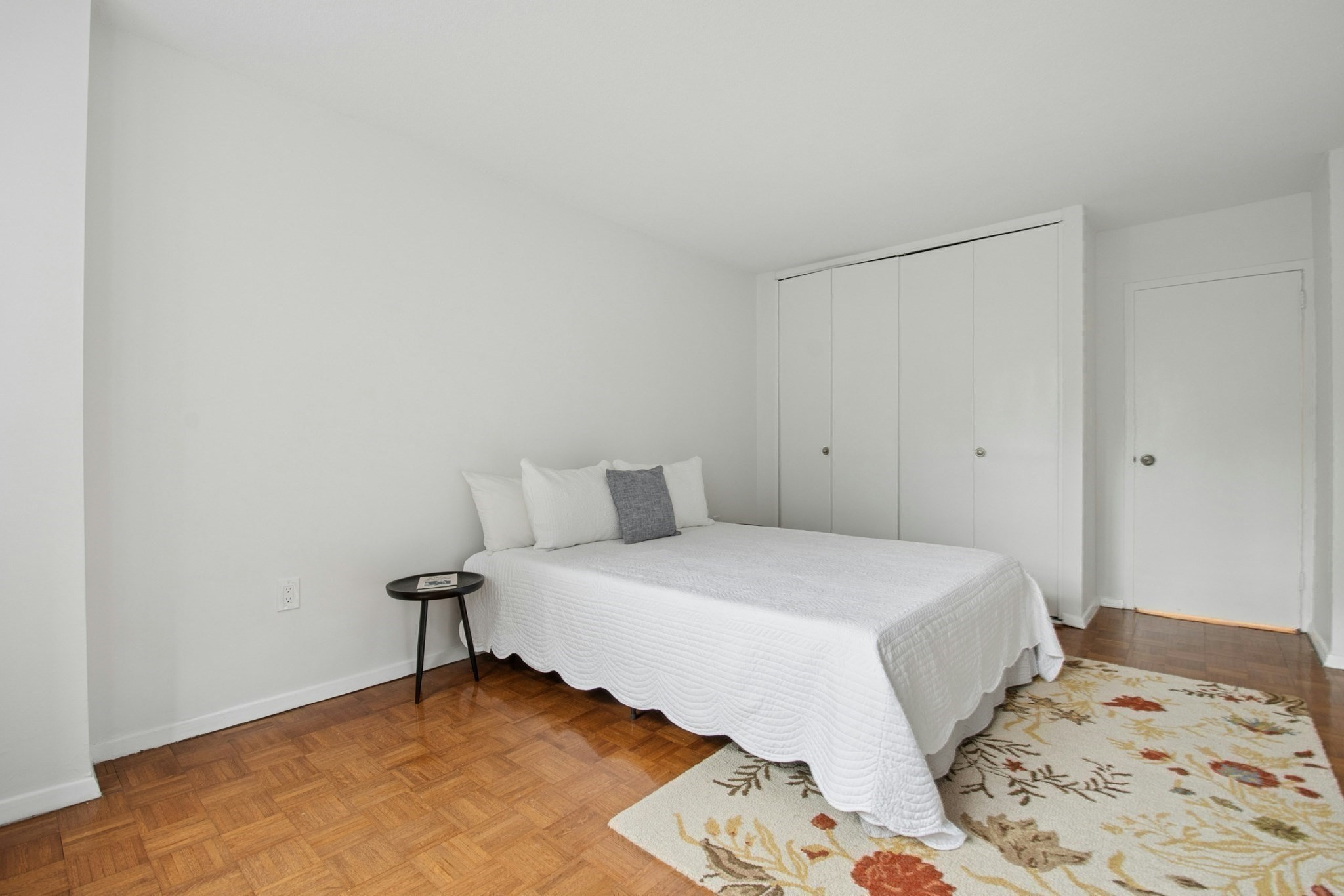 9 Hawthorne Pl # 2c Property Photo 9