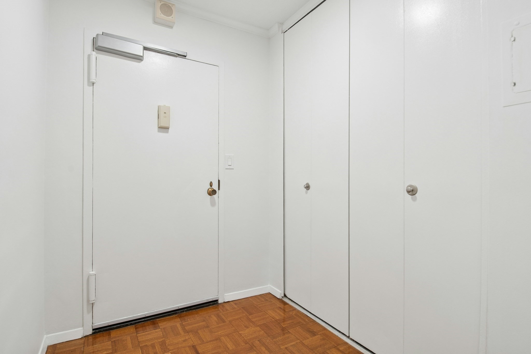 9 Hawthorne Pl # 2c Property Photo 17