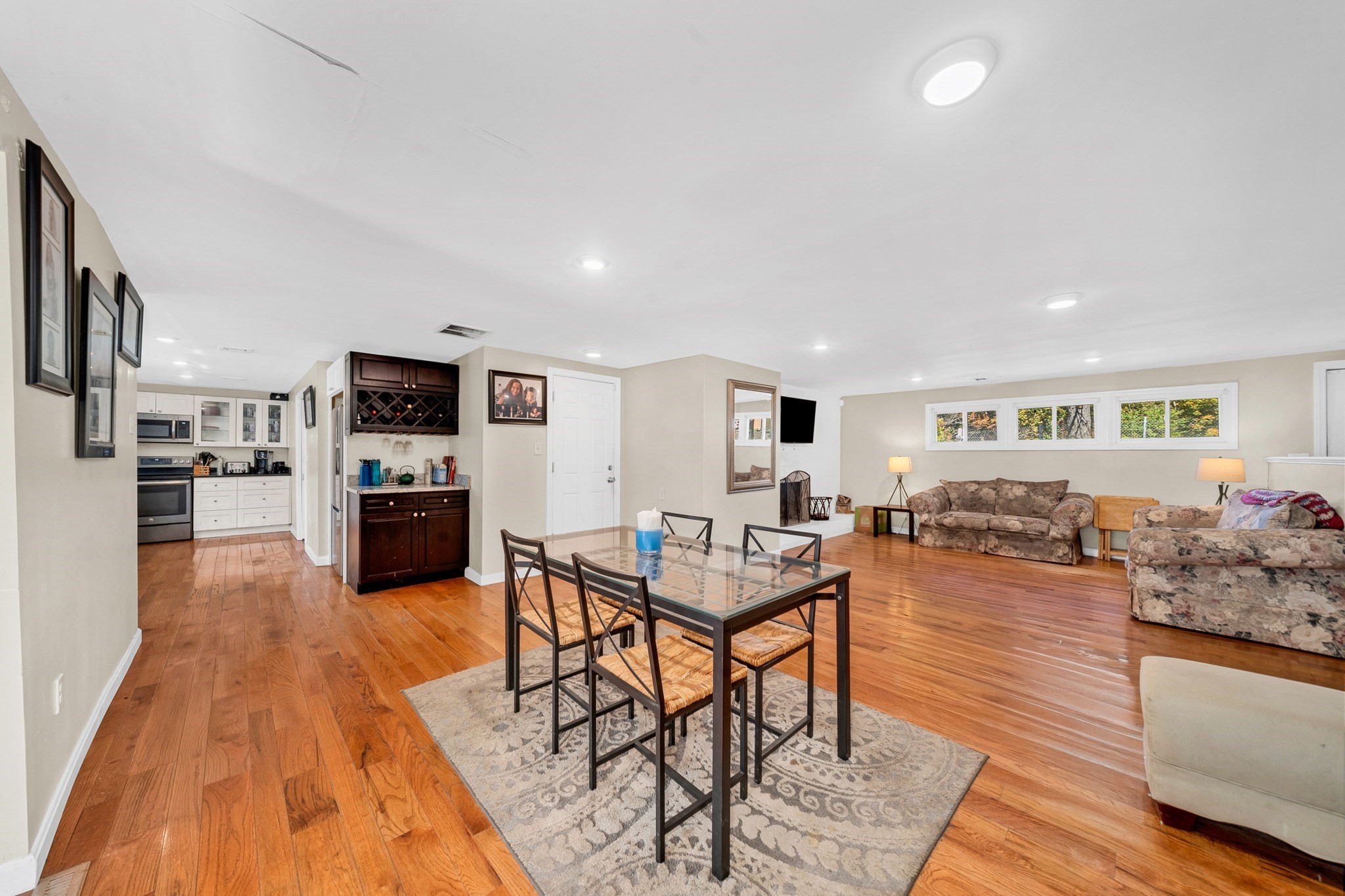 70 River Rd Property Photo 4