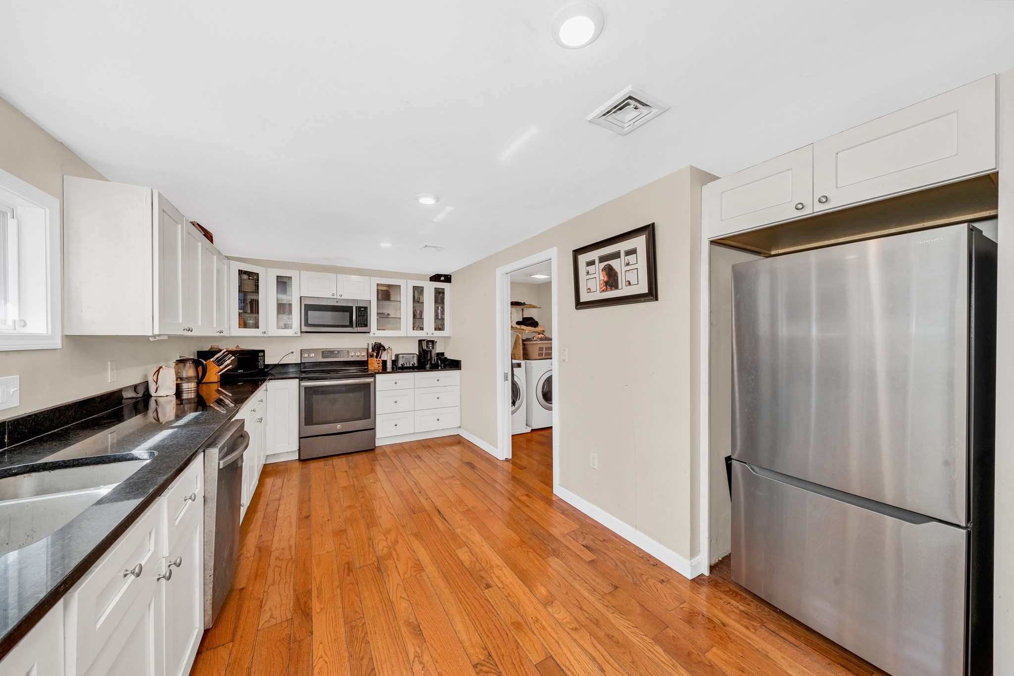 70 River Rd Property Photo 8
