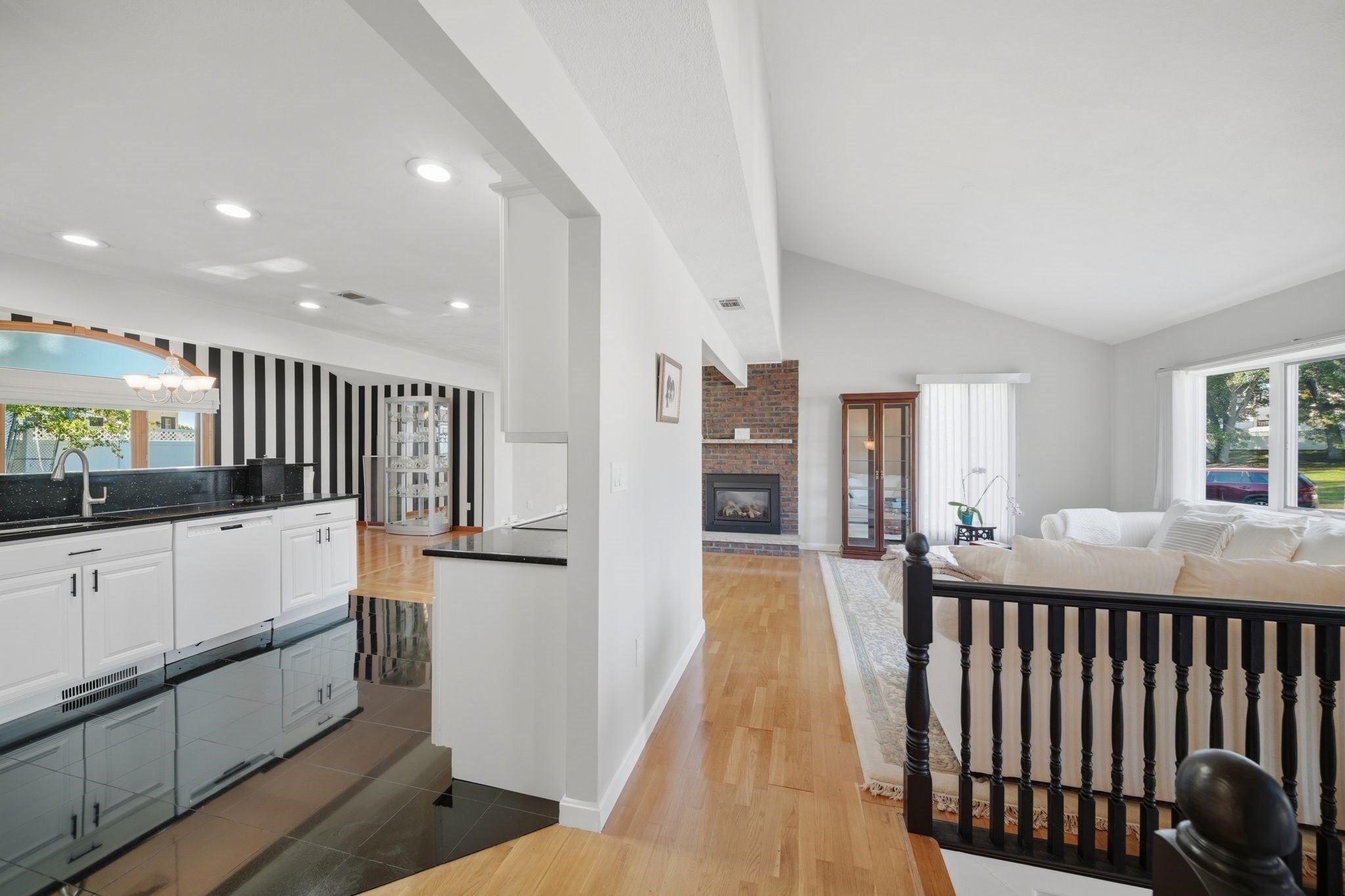 30 Mammola Way Property Photo 6