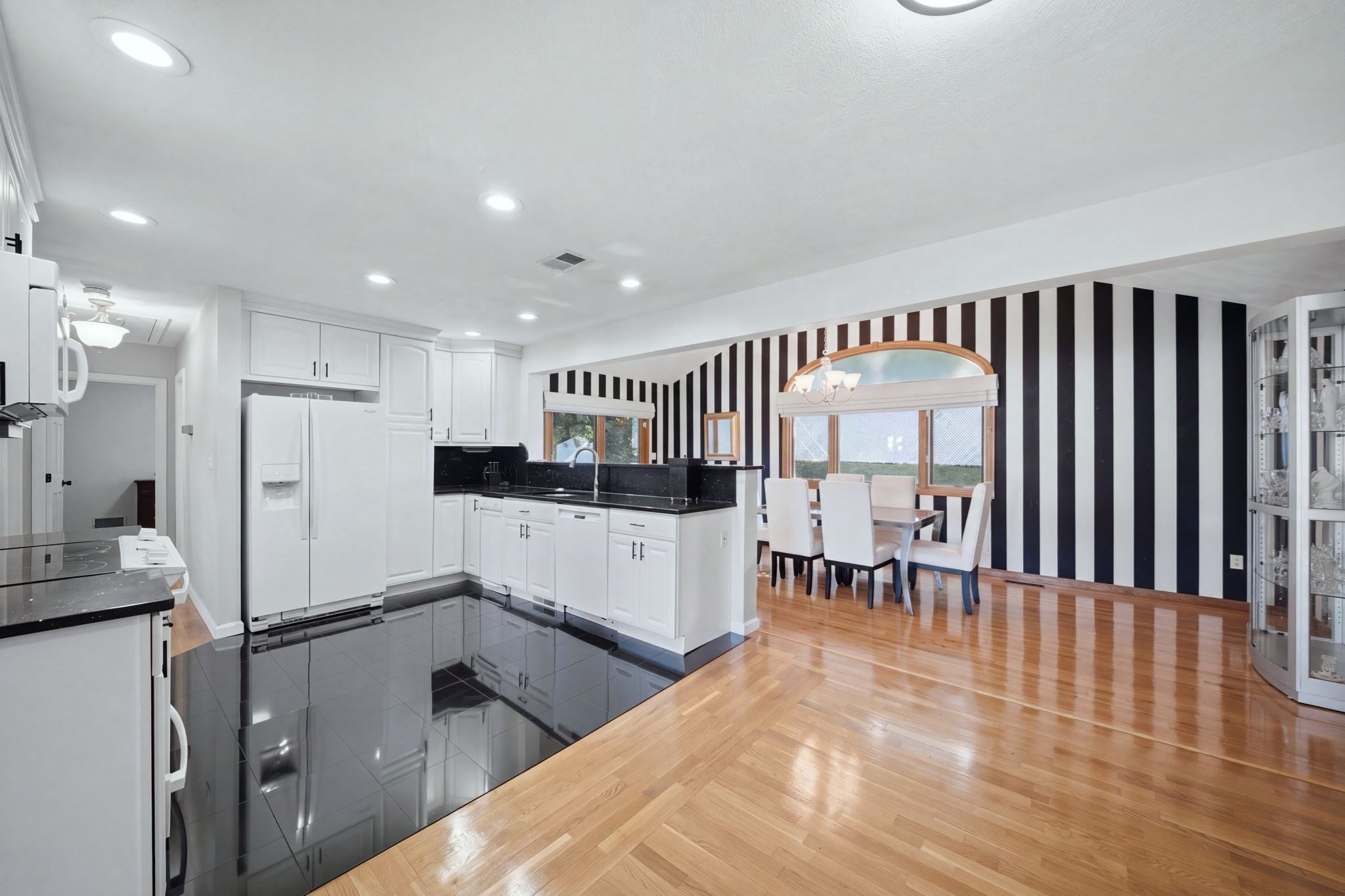 30 Mammola Way Property Photo 12