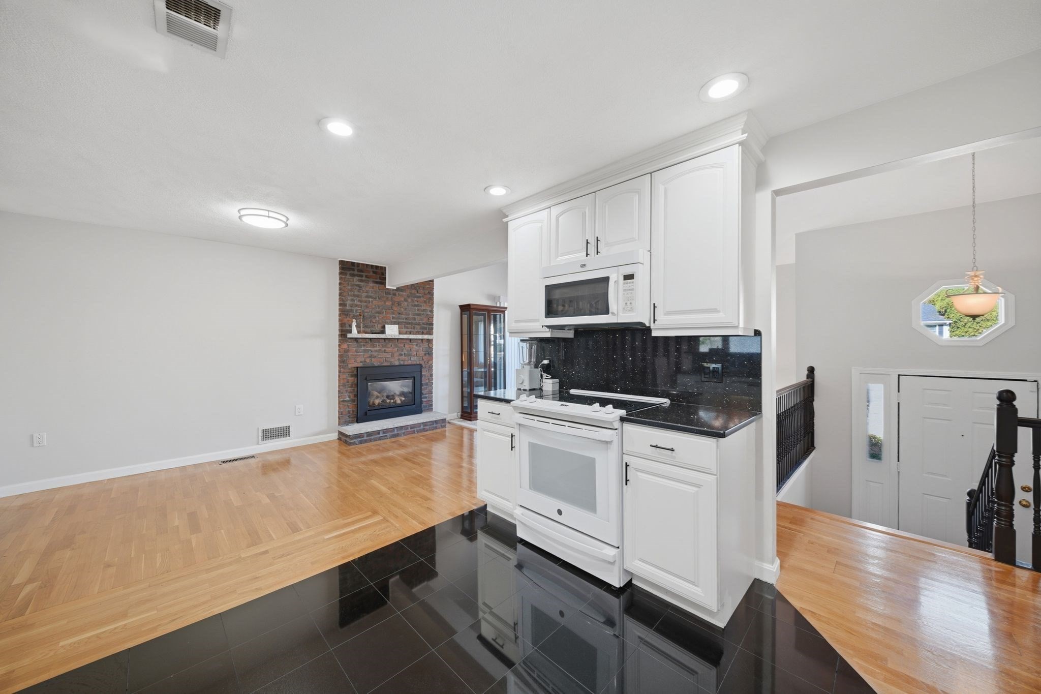 30 Mammola Way Property Photo 14