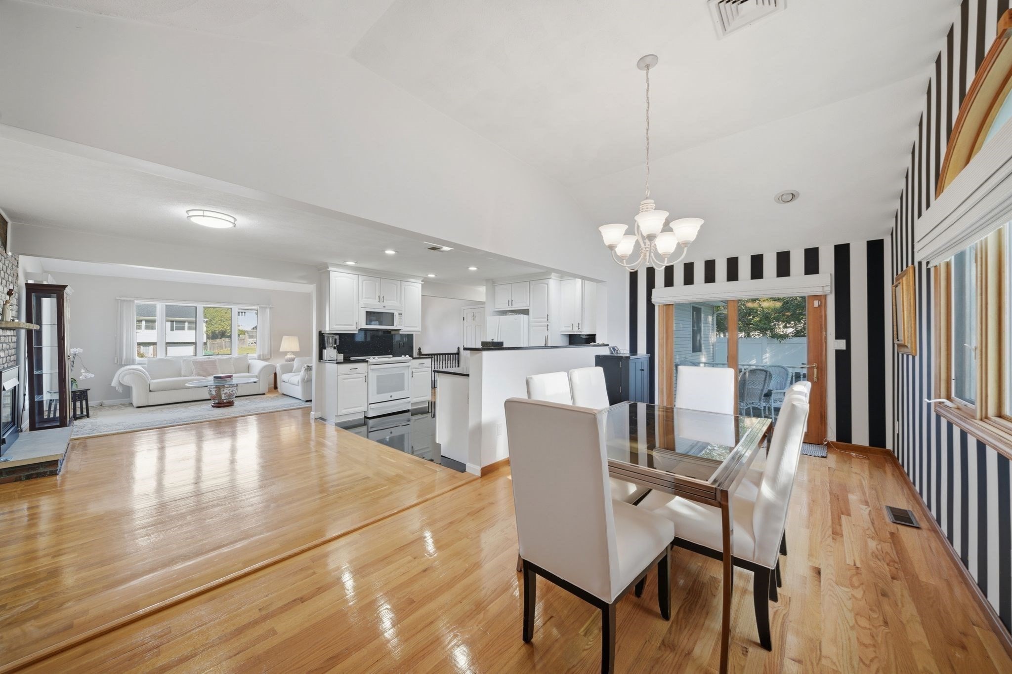 30 Mammola Way Property Photo 15