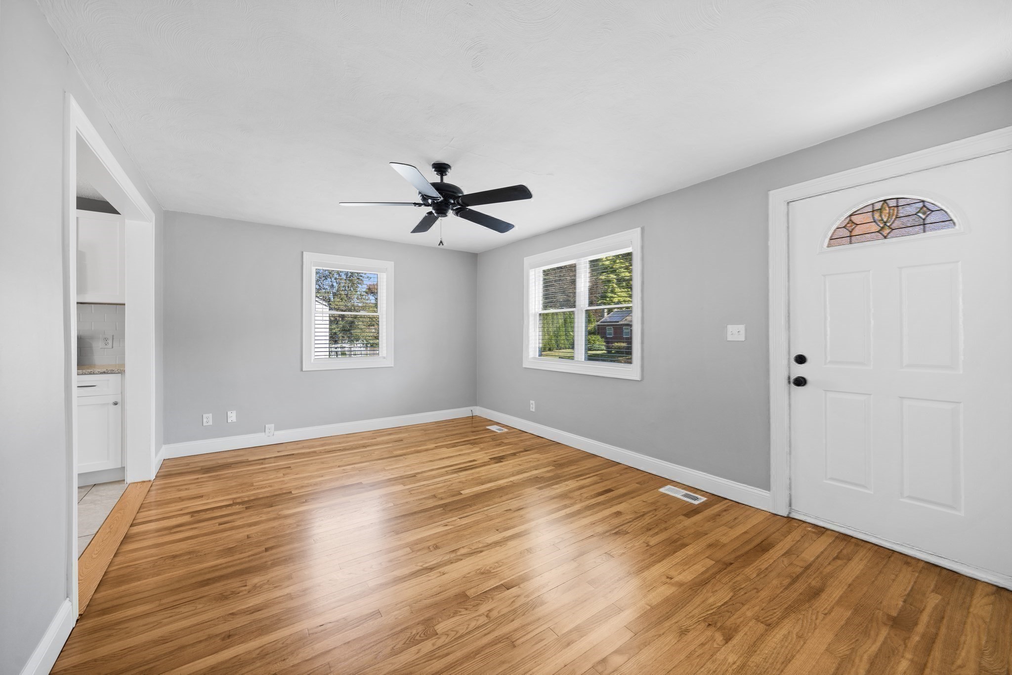 42 Holland Dr Property Photo 18