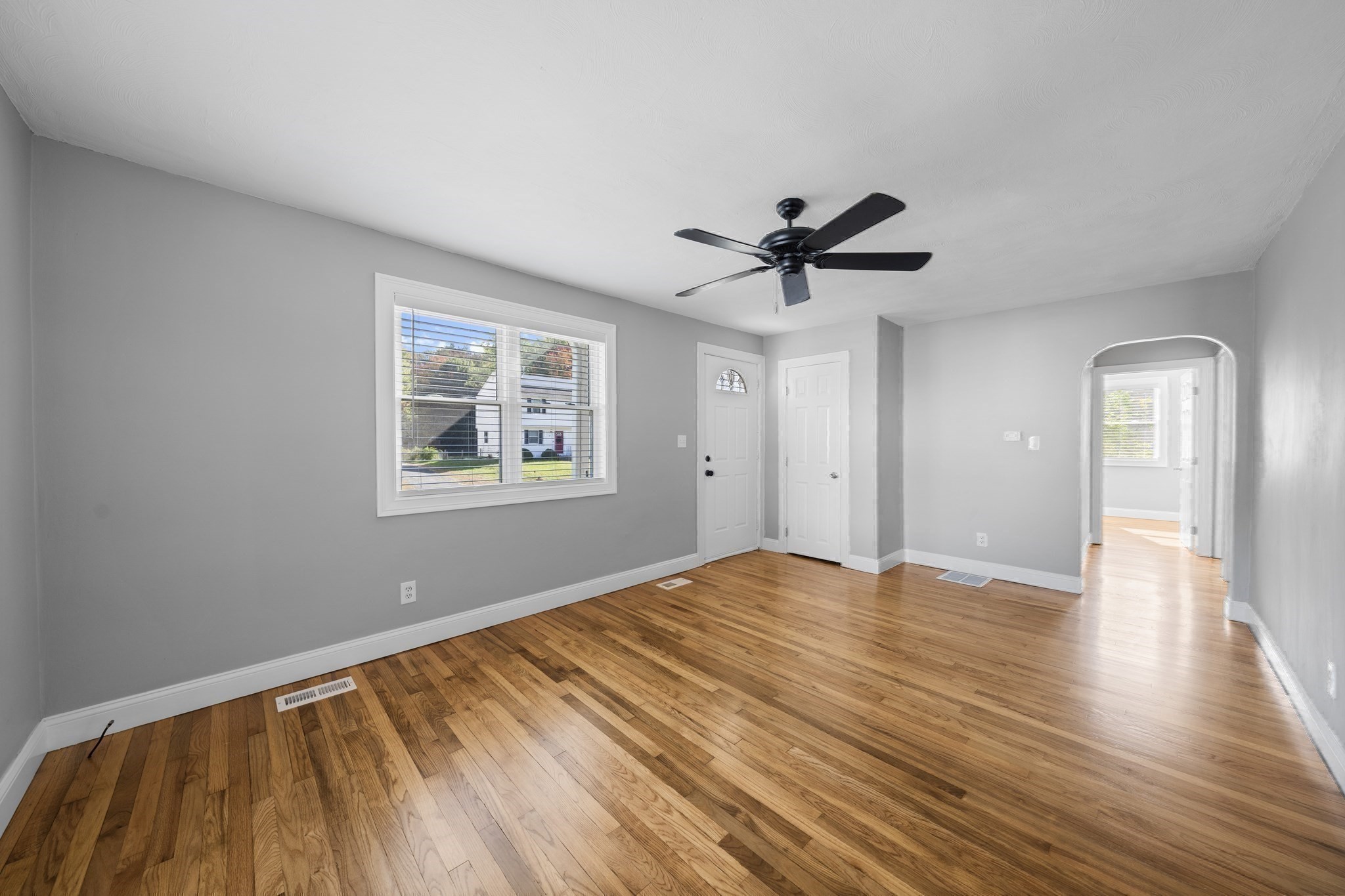 42 Holland Dr Property Photo 19