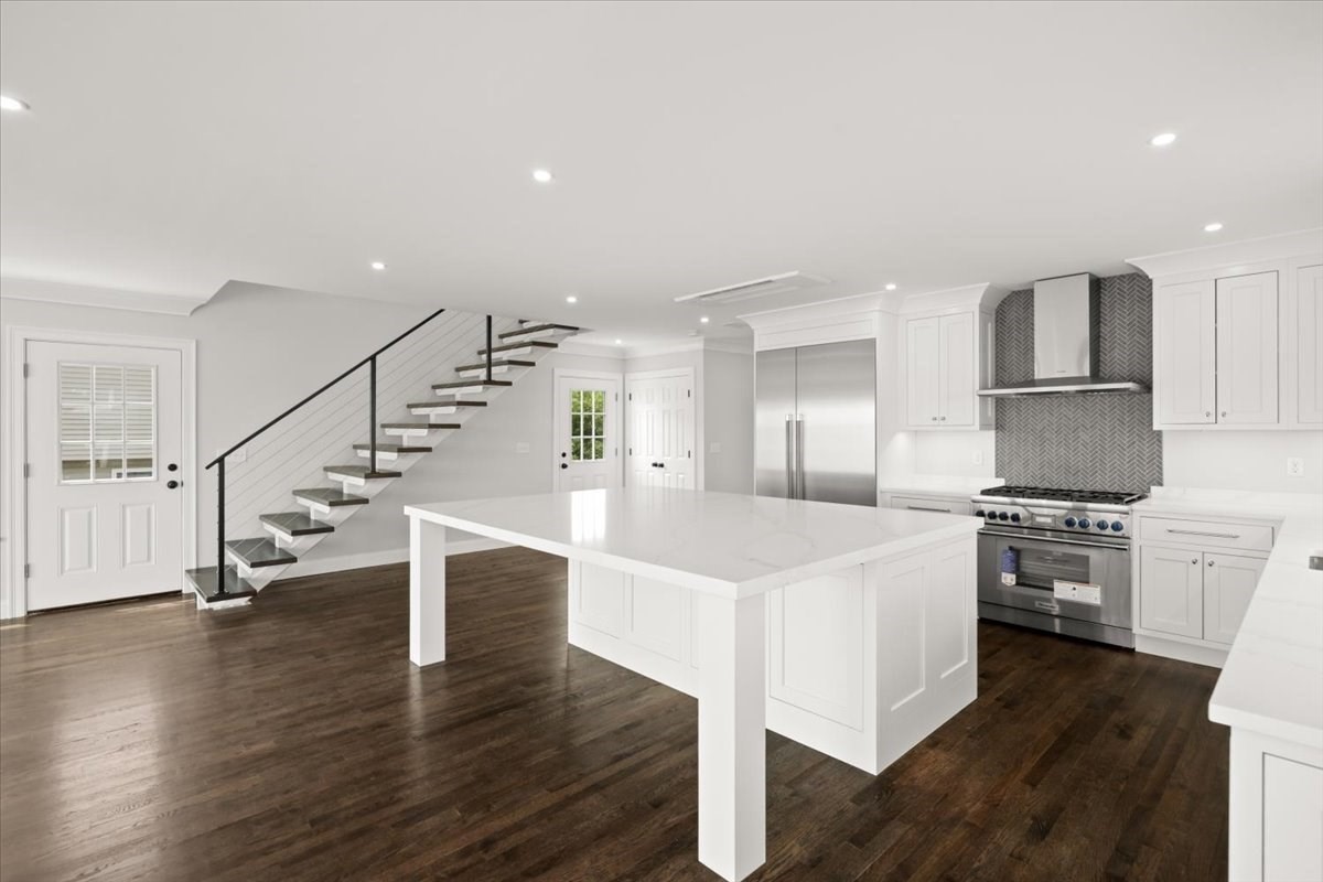153 Edgewater Drive Property Photo 13