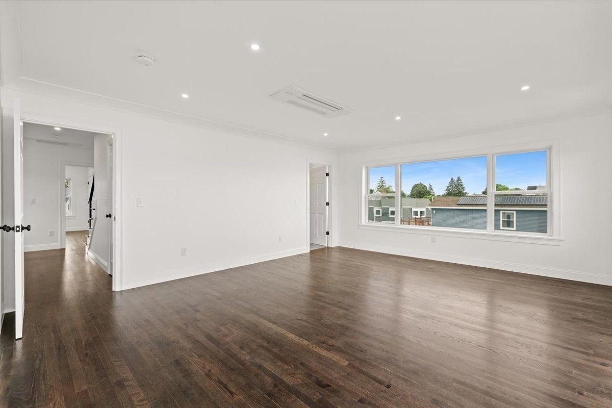 153 Edgewater Drive Property Photo 31