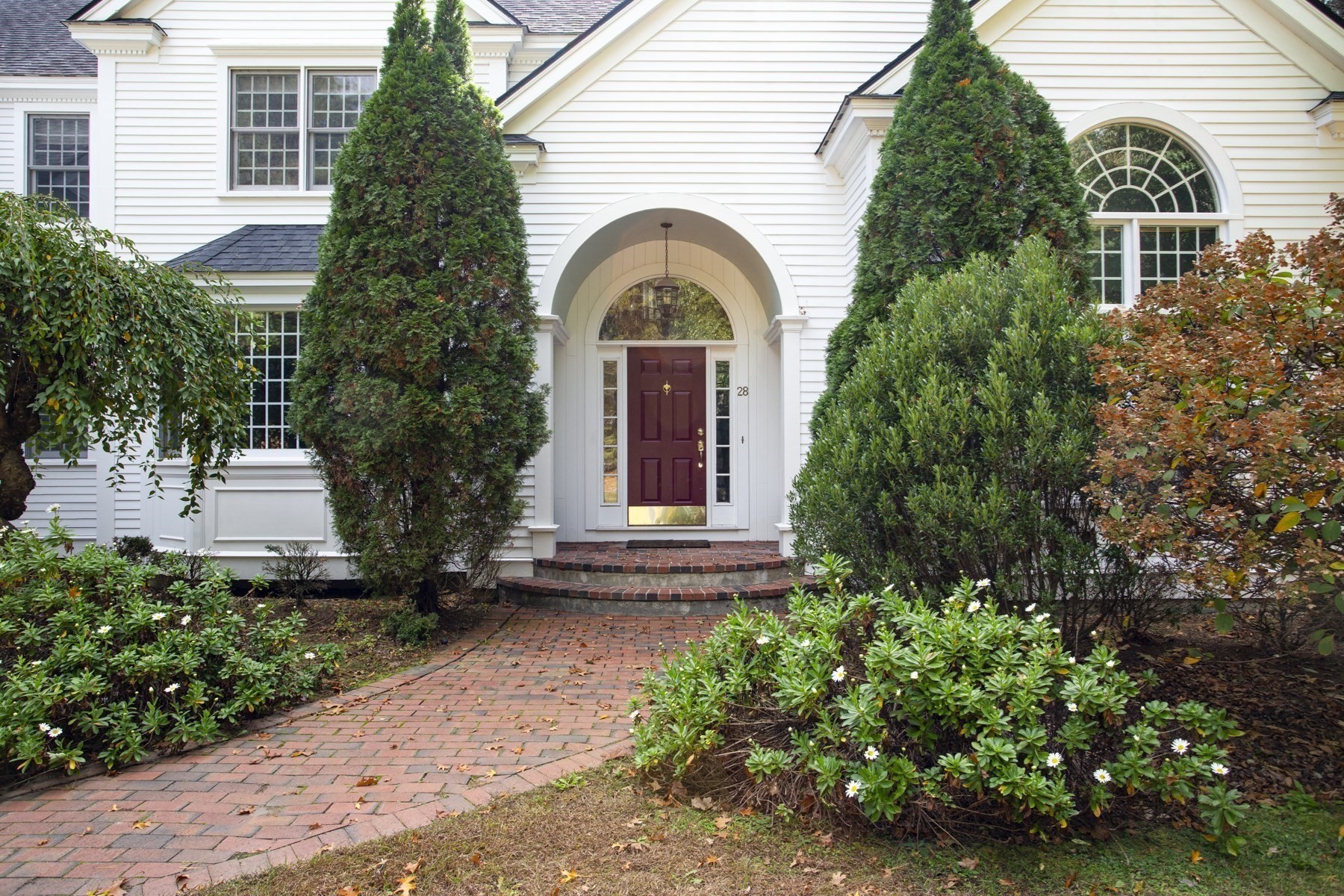 28 Meachen Property Photo 2