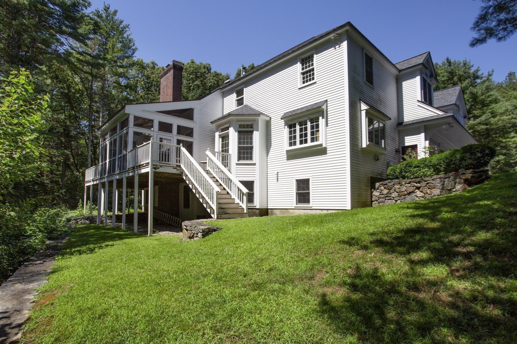 28 Meachen Property Photo 11