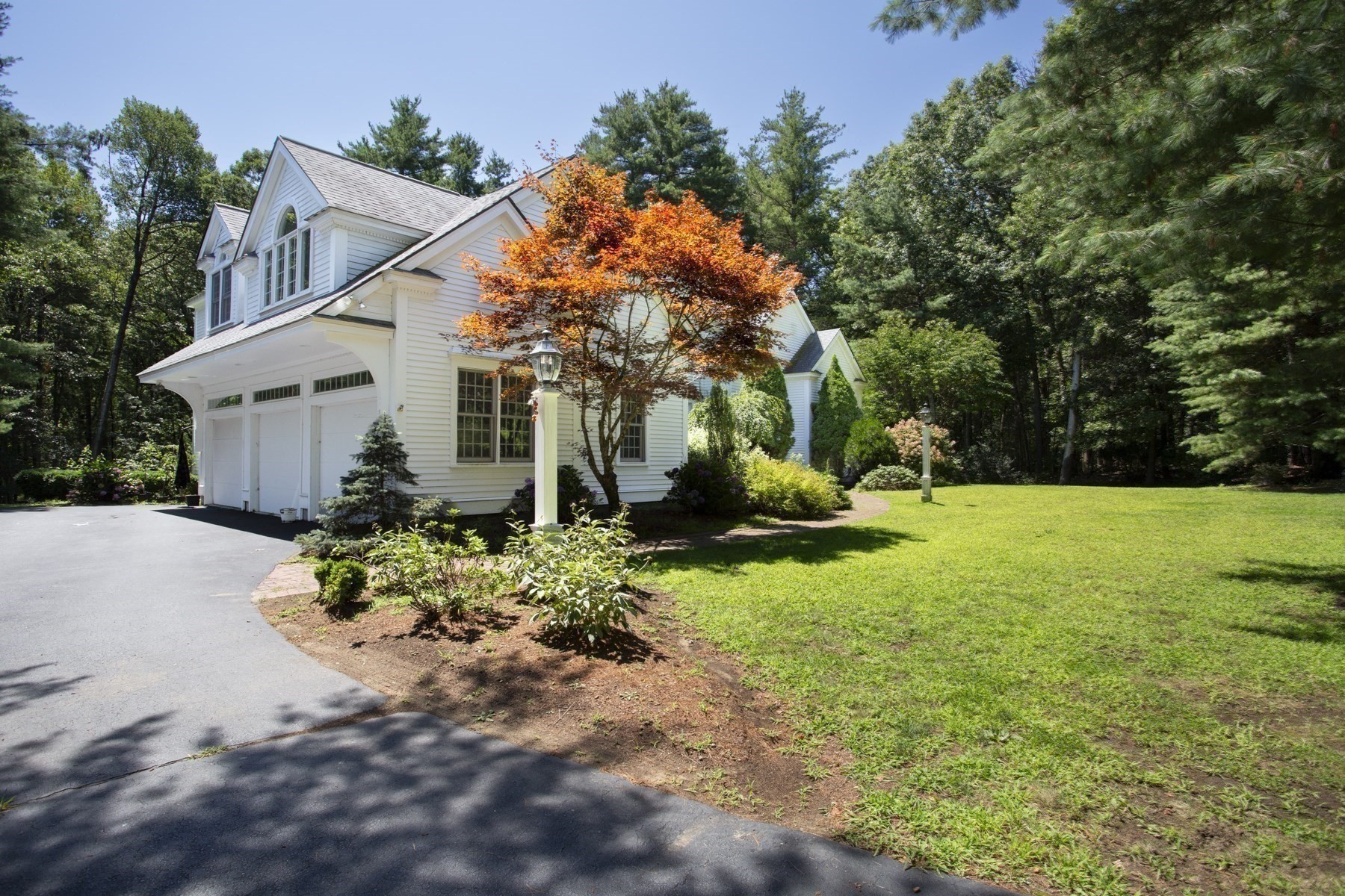 28 Meachen Property Photo 12