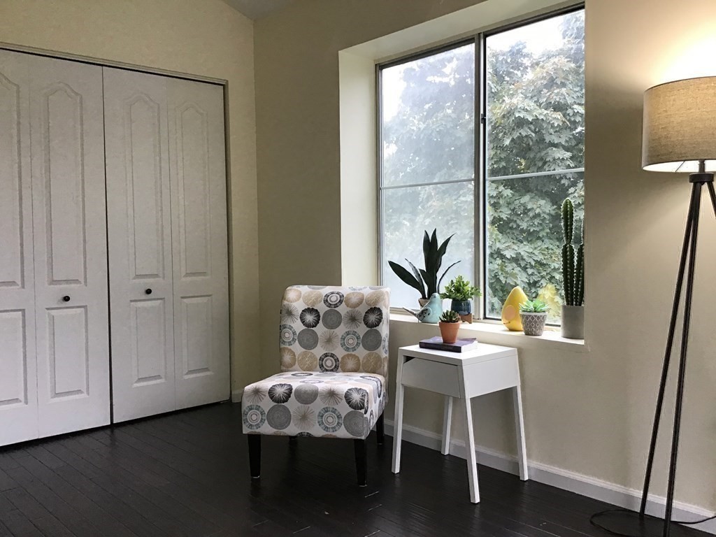 200 Falls Blvd # H303 Property Photo 10