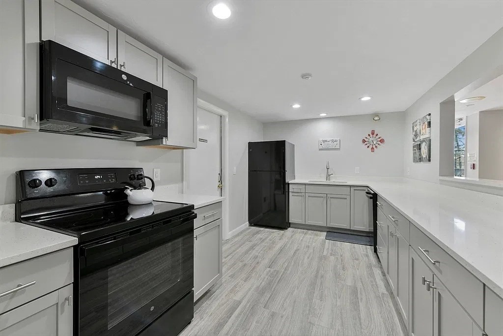 200 Falls Blvd # H303 Property Photo 23