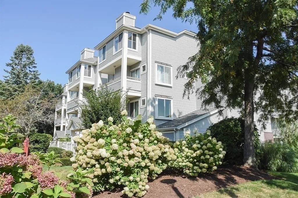 200 Falls Blvd # H303 Property Photo 25