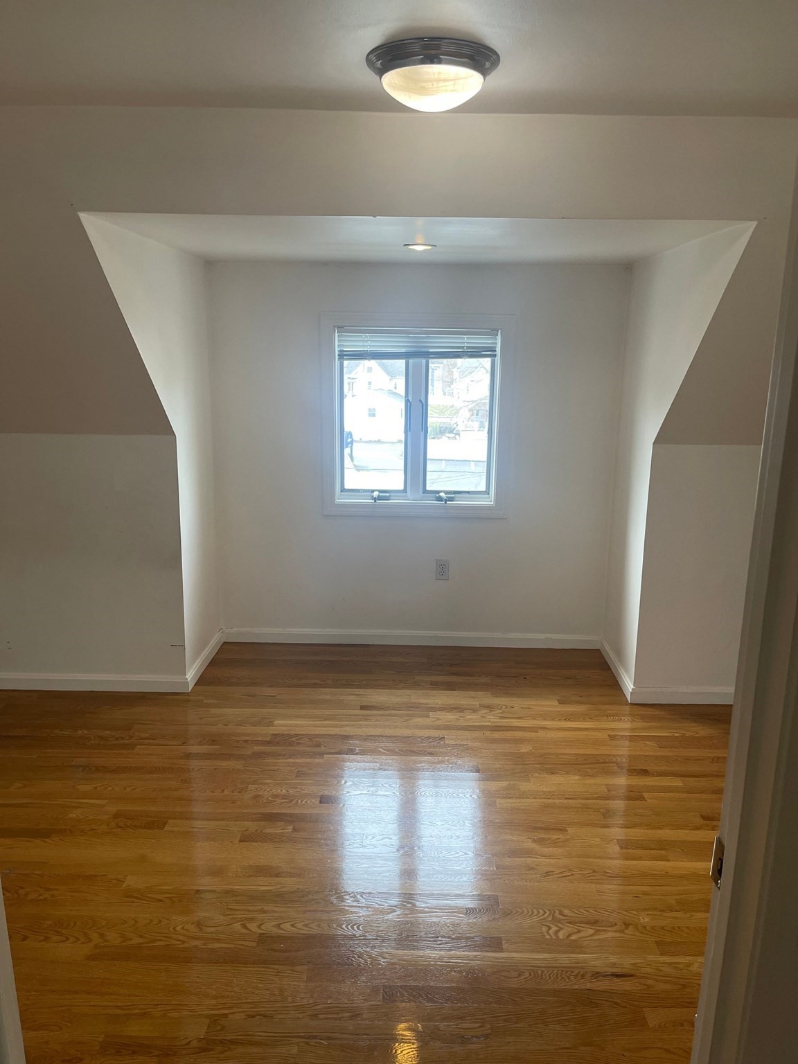 5 Myrtle St # 3 Property Photo 6