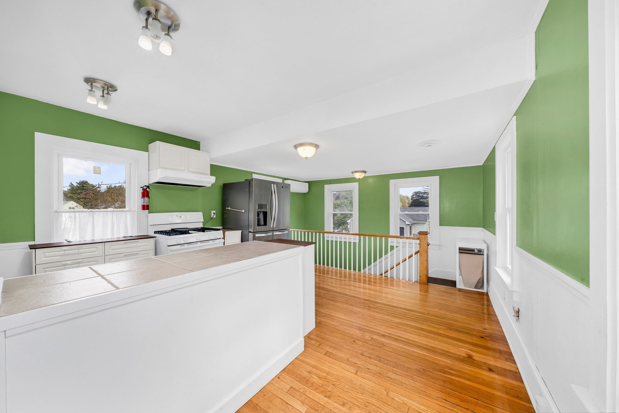 31 Gardner St # 2 Property Photo 5