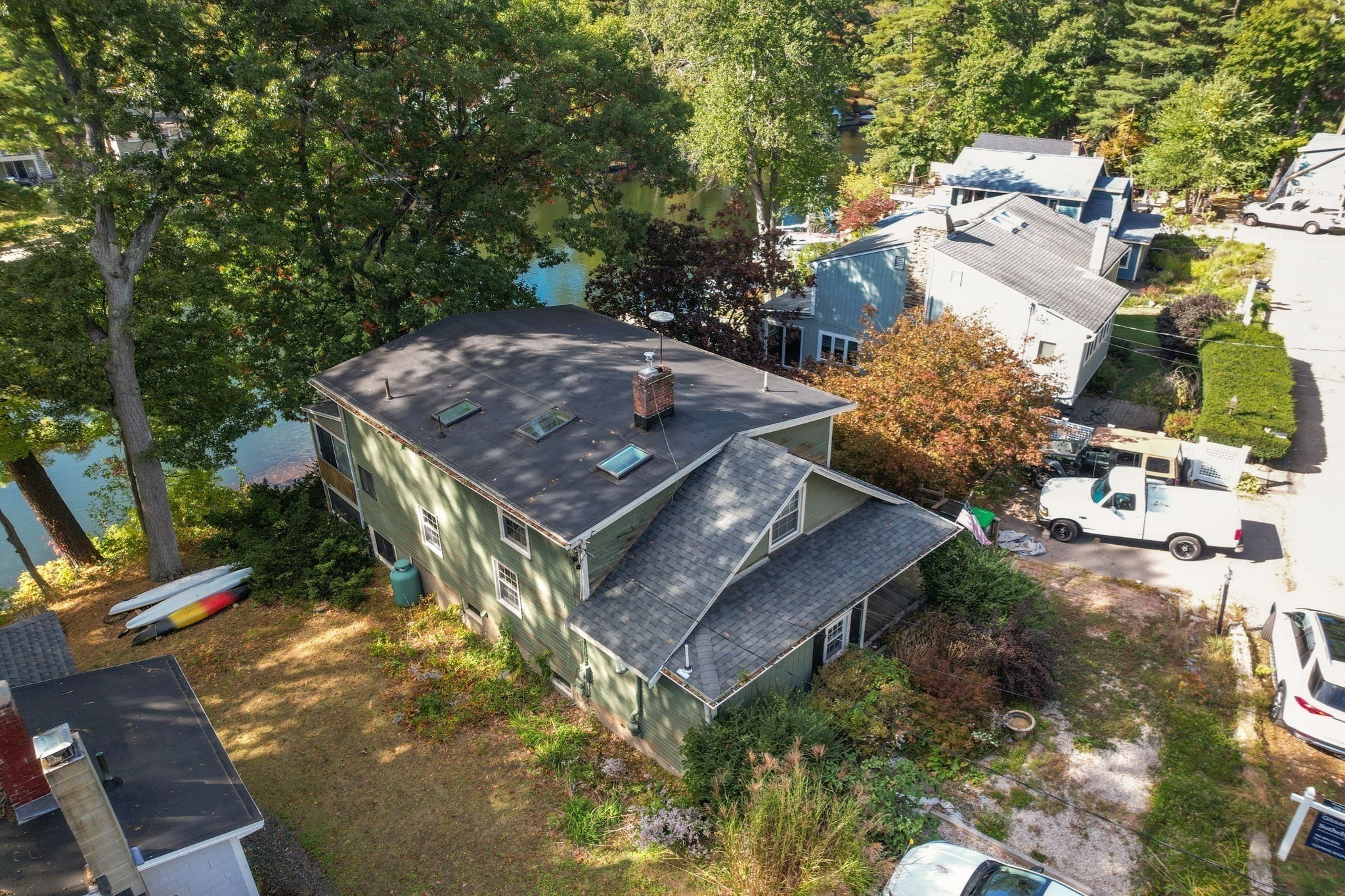 28 Davis Rd Property Photo 5