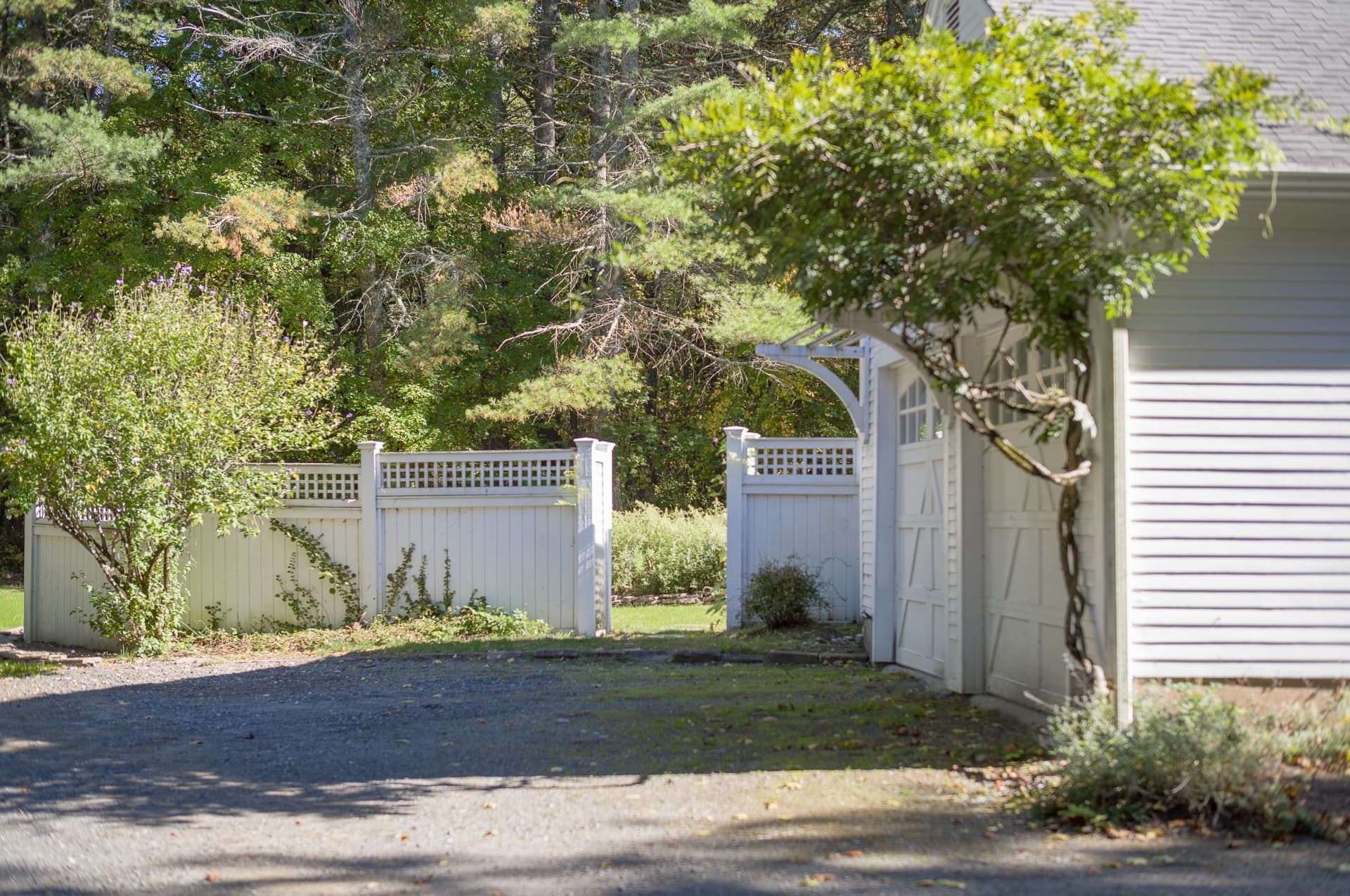 208 Dutton Road Property Photo 1