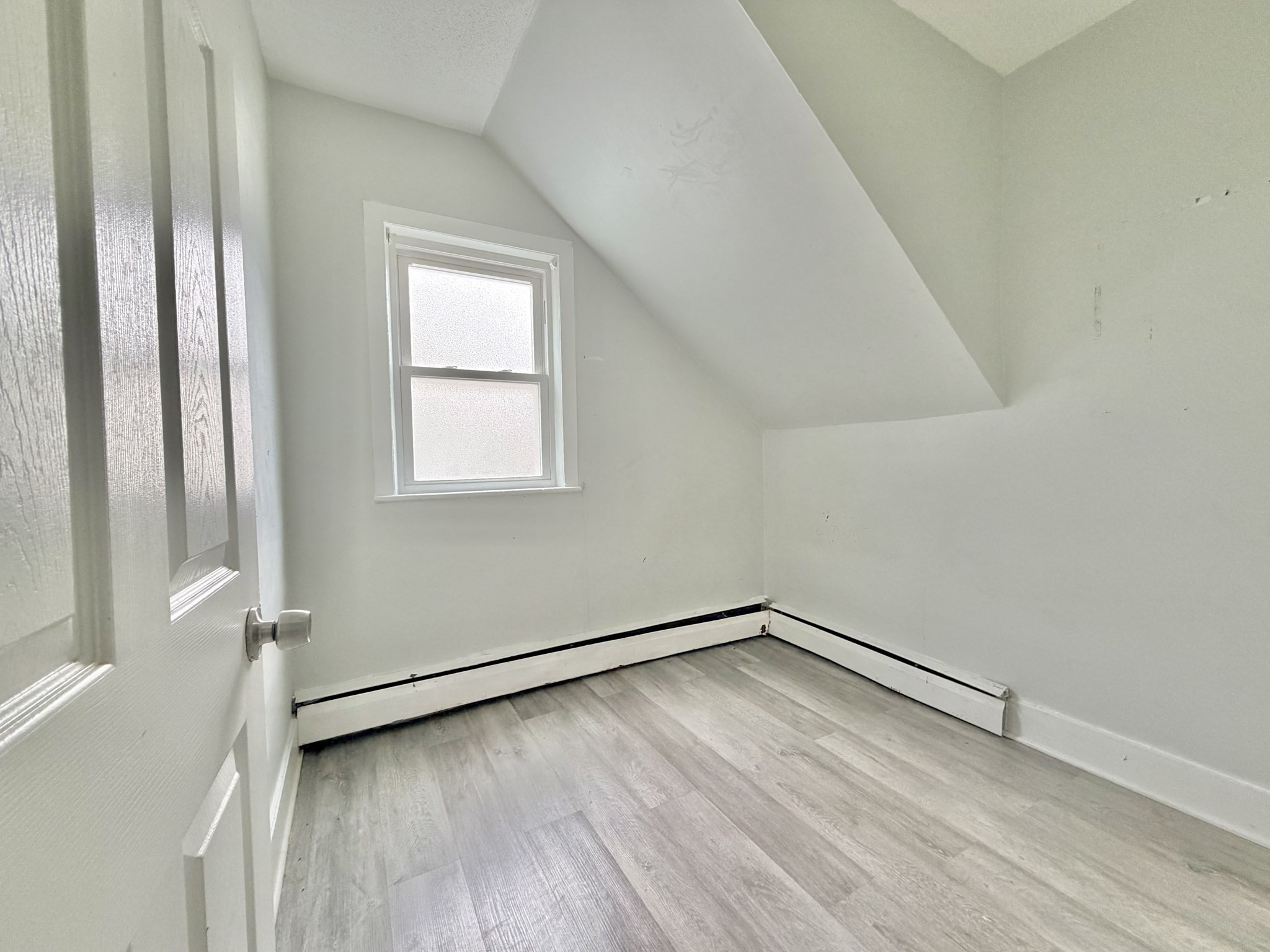 8-10 Oakland St # 1 Property Photo 9