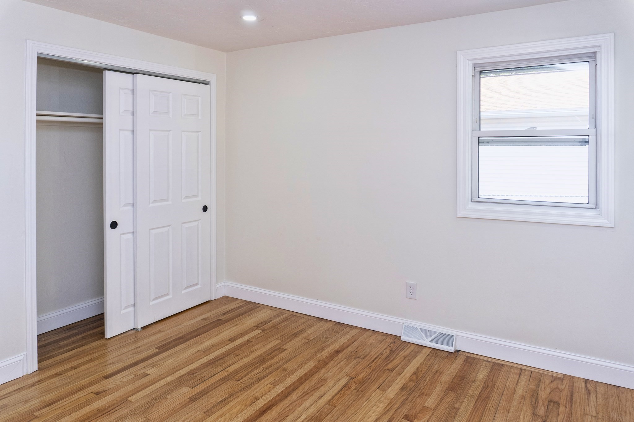 32 Turnpike St Property Photo 11