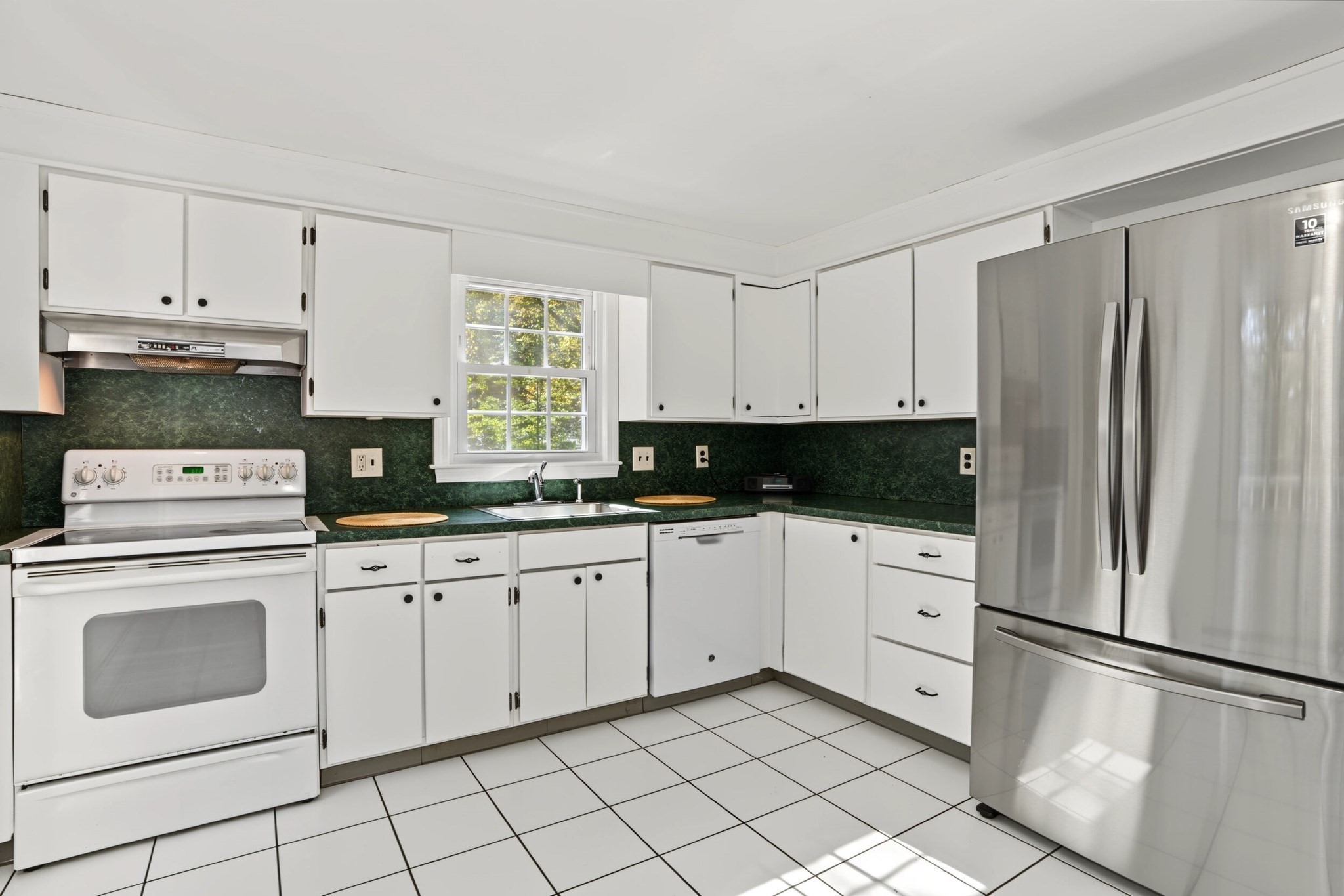 171 West St Property Photo 5