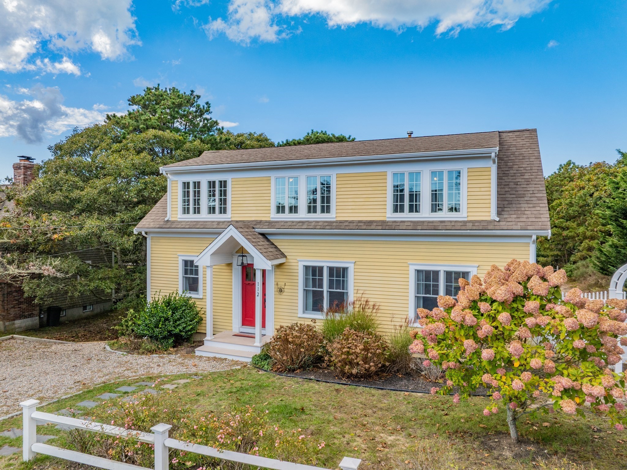 112 Soundview Property Photo 1