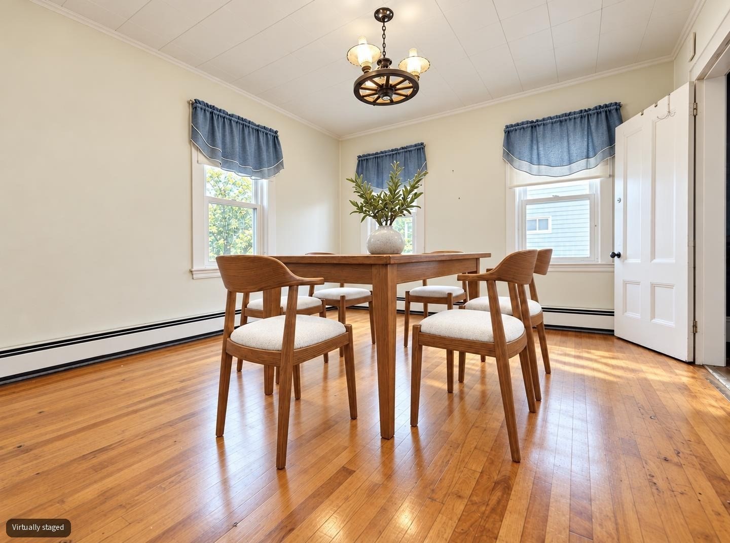 4 Upham St Property Photo 6