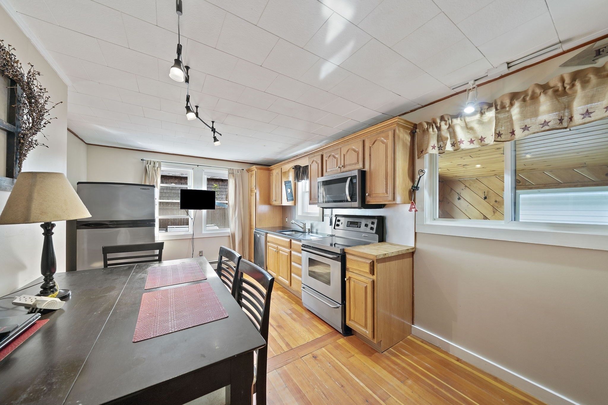 57 Main St Property Photo 6