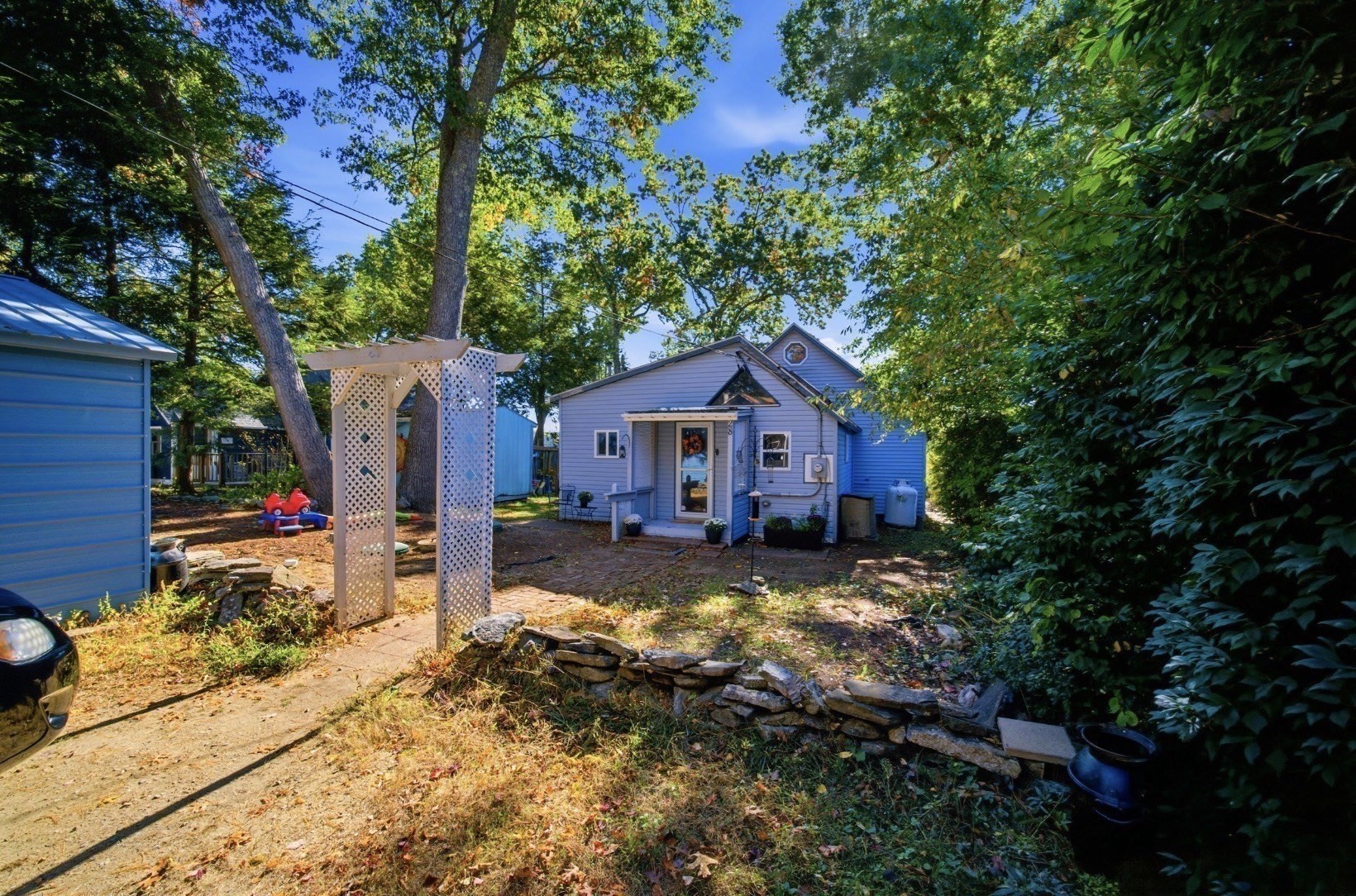 28 Pine Ln Property Photo 21