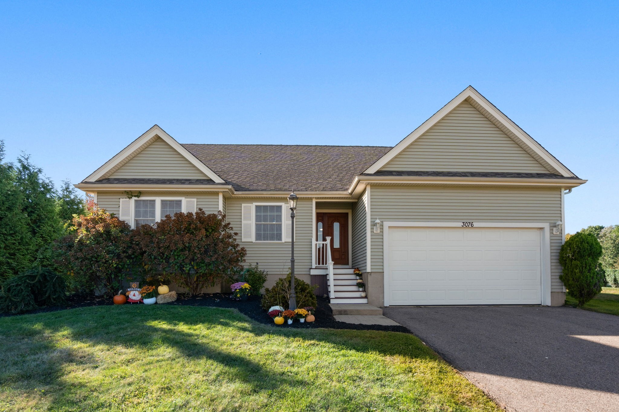 3076 Hunters Hill Dr Property Photo 1