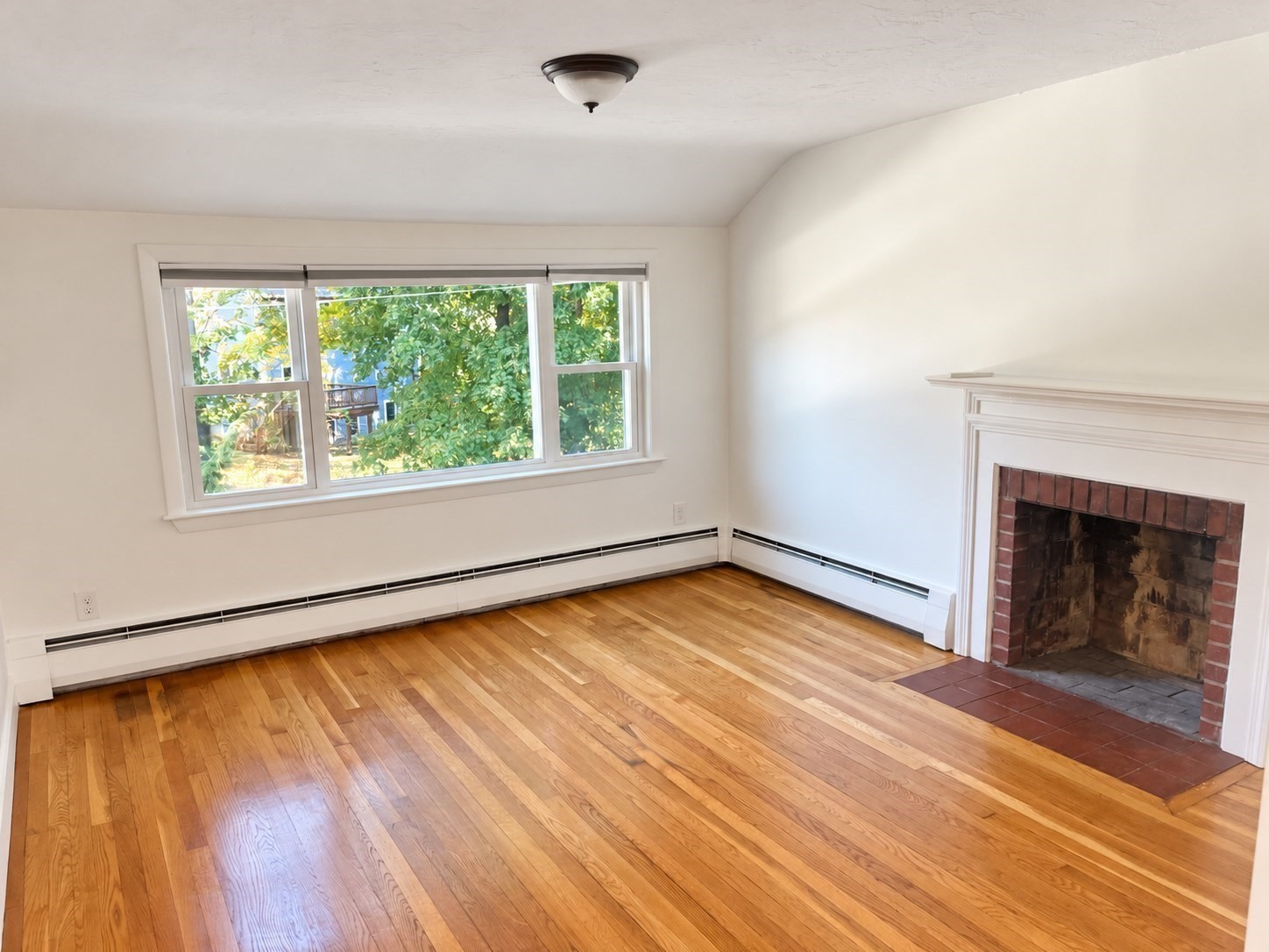 7 Kinsley # 3 Property Photo 4