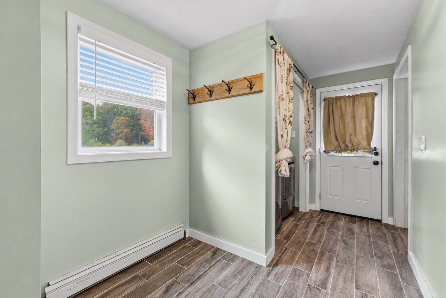 75a Wenham Rd Property Photo 15
