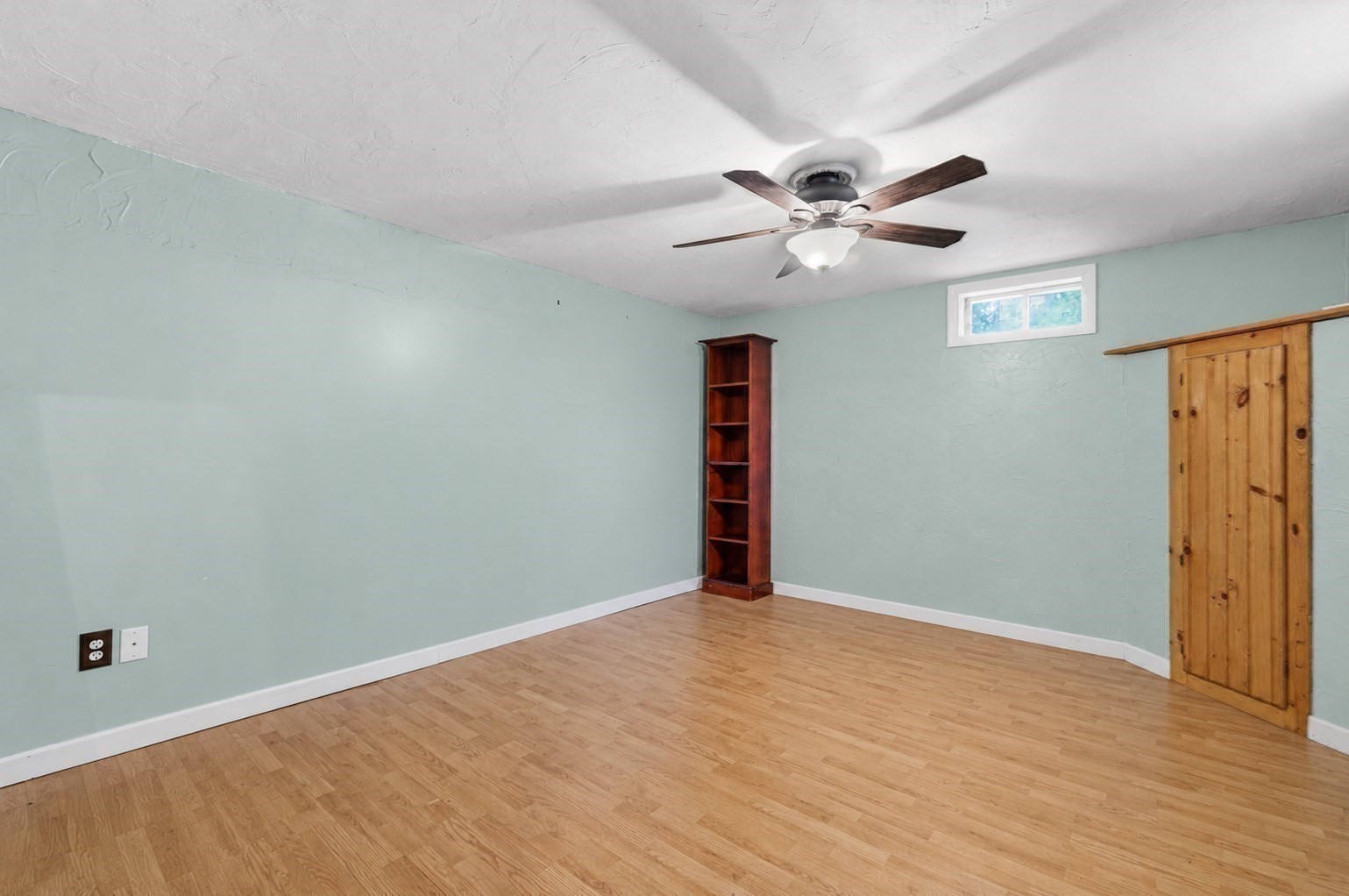 75a Wenham Rd Property Photo 35