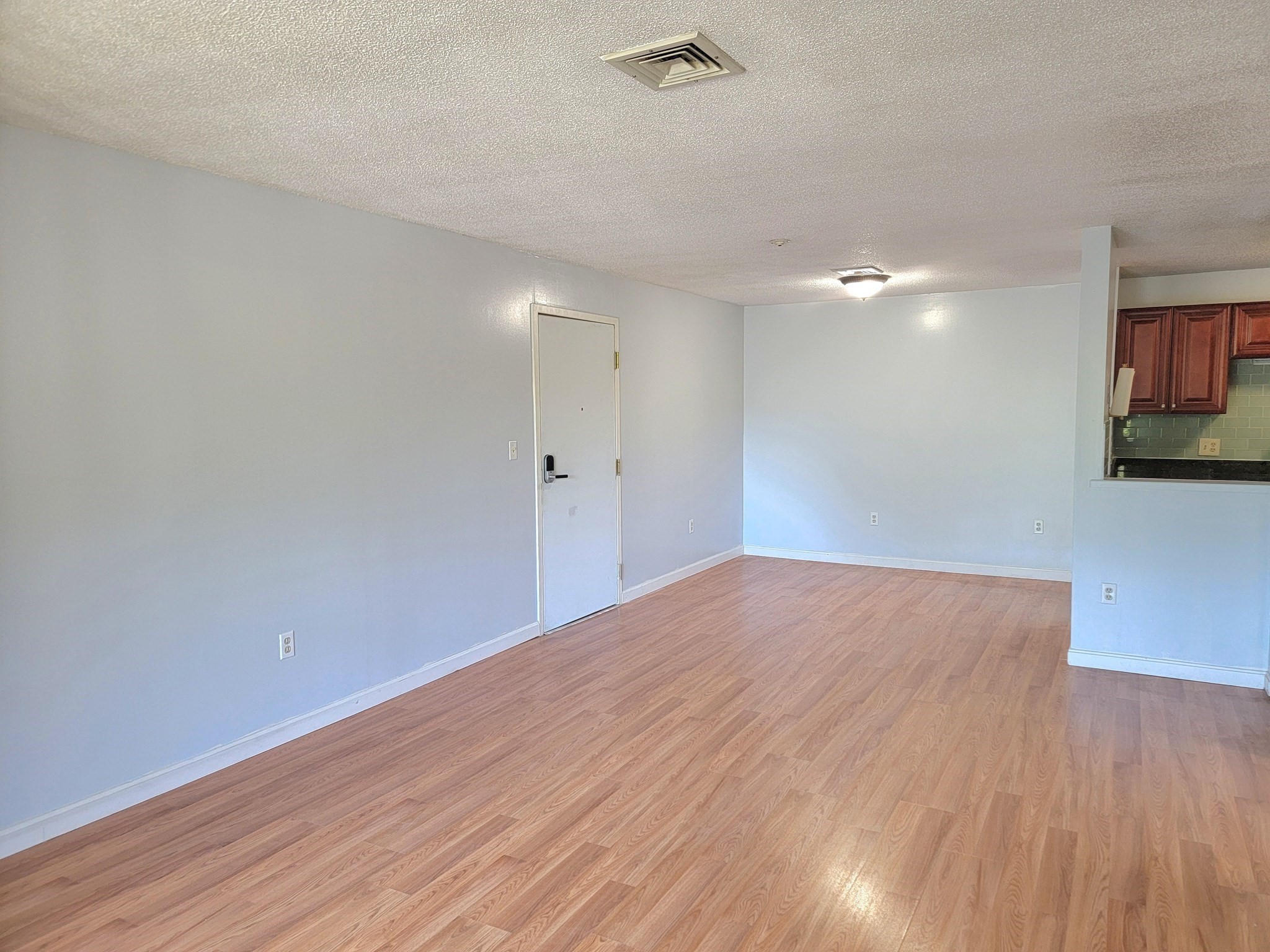15 Bower Rd # B10 Property Photo 2