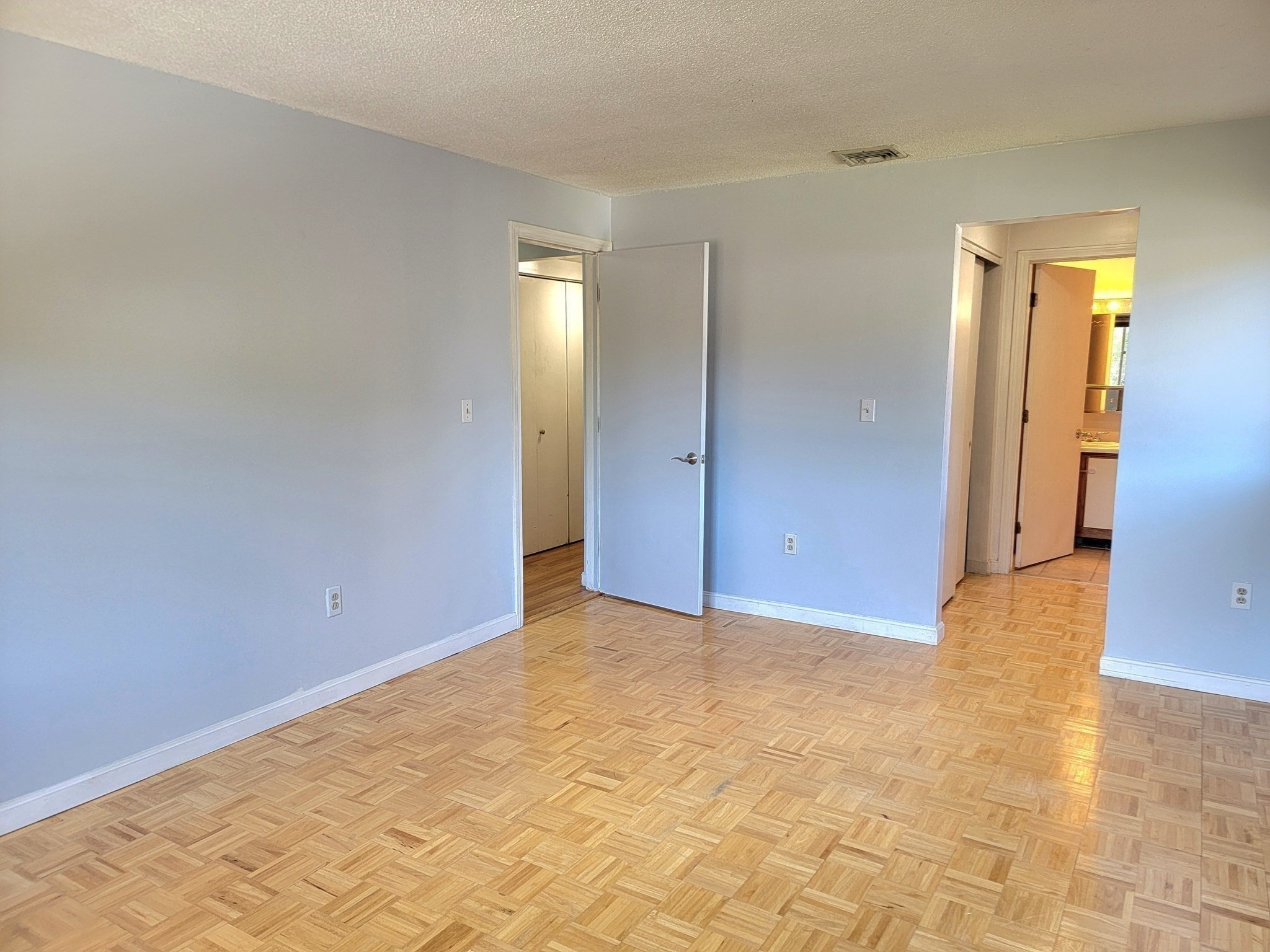 15 Bower Rd # B10 Property Photo 5