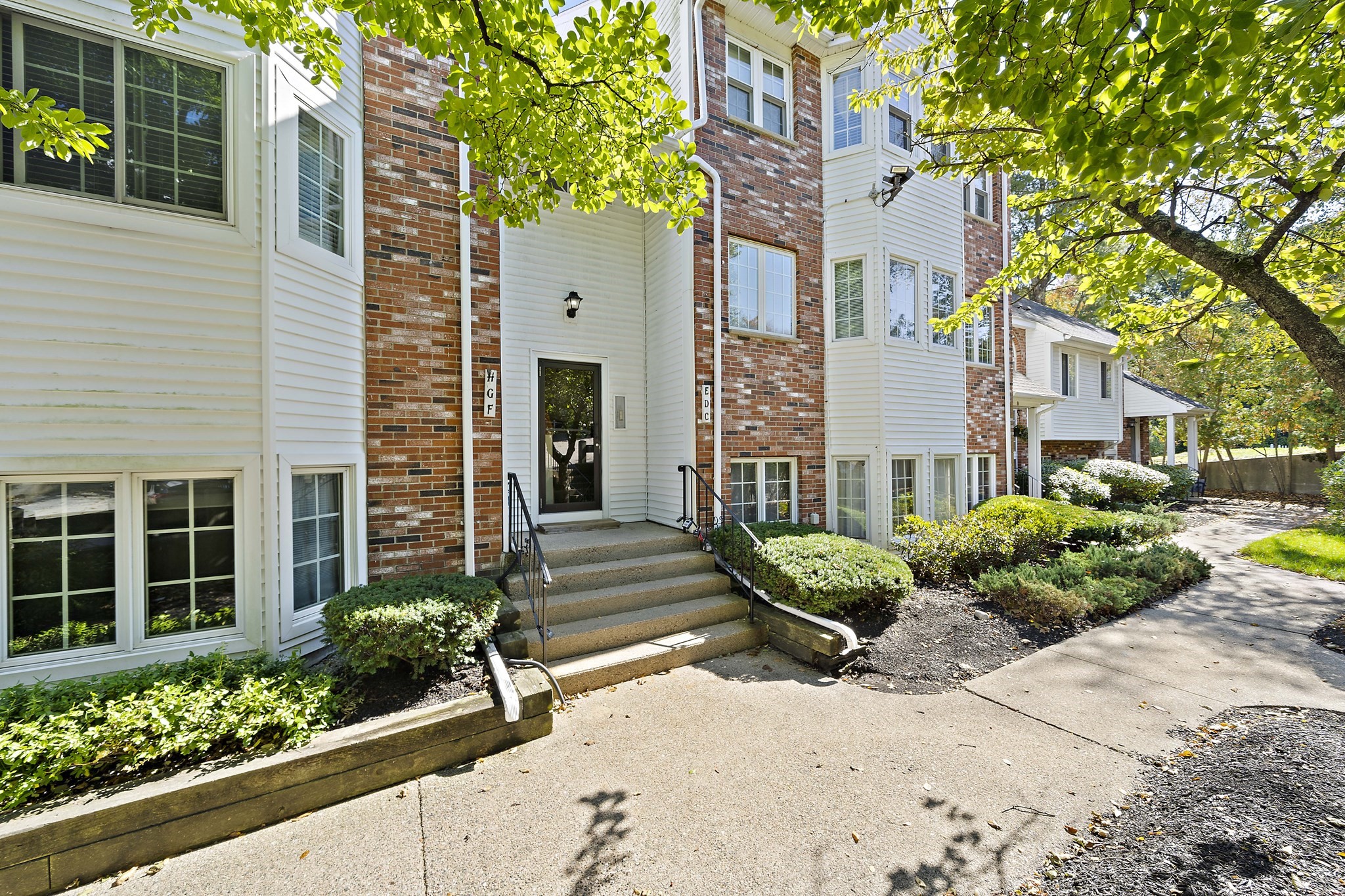 117 Tall Oaks Dr # H Property Photo 2