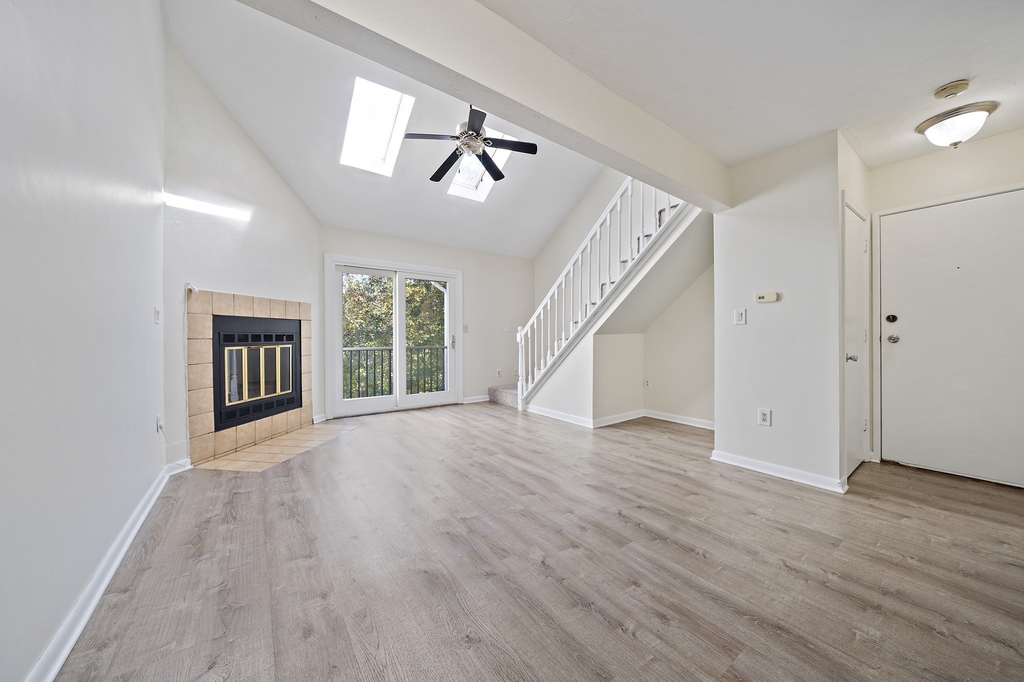 117 Tall Oaks Dr # H Property Photo 7