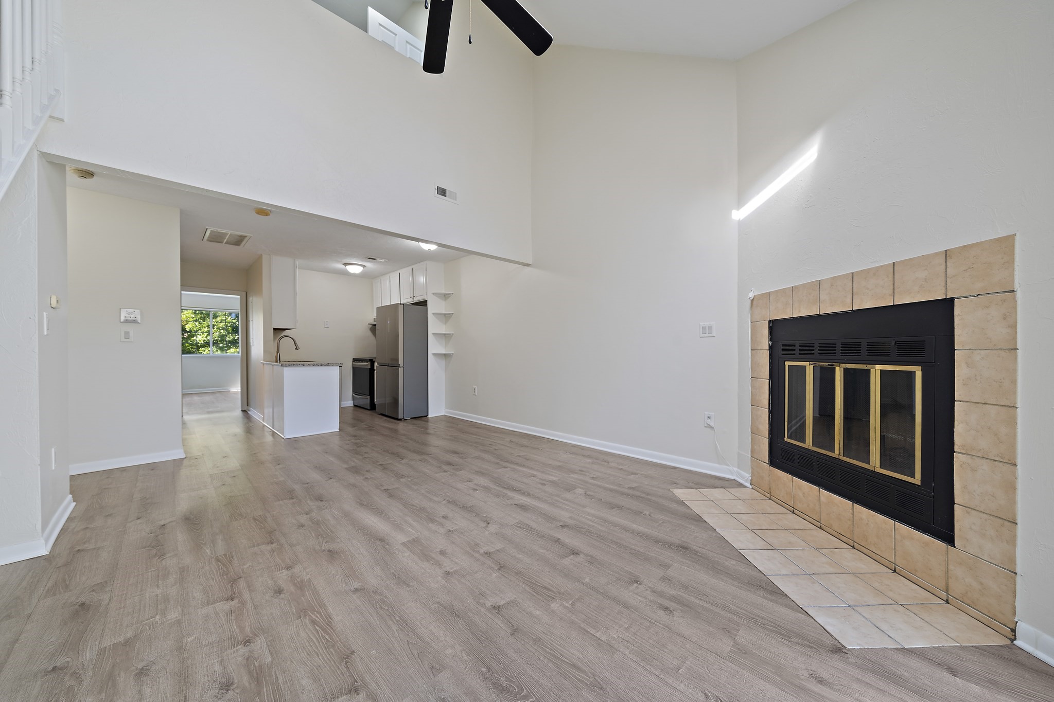 117 Tall Oaks Dr # H Property Photo 9