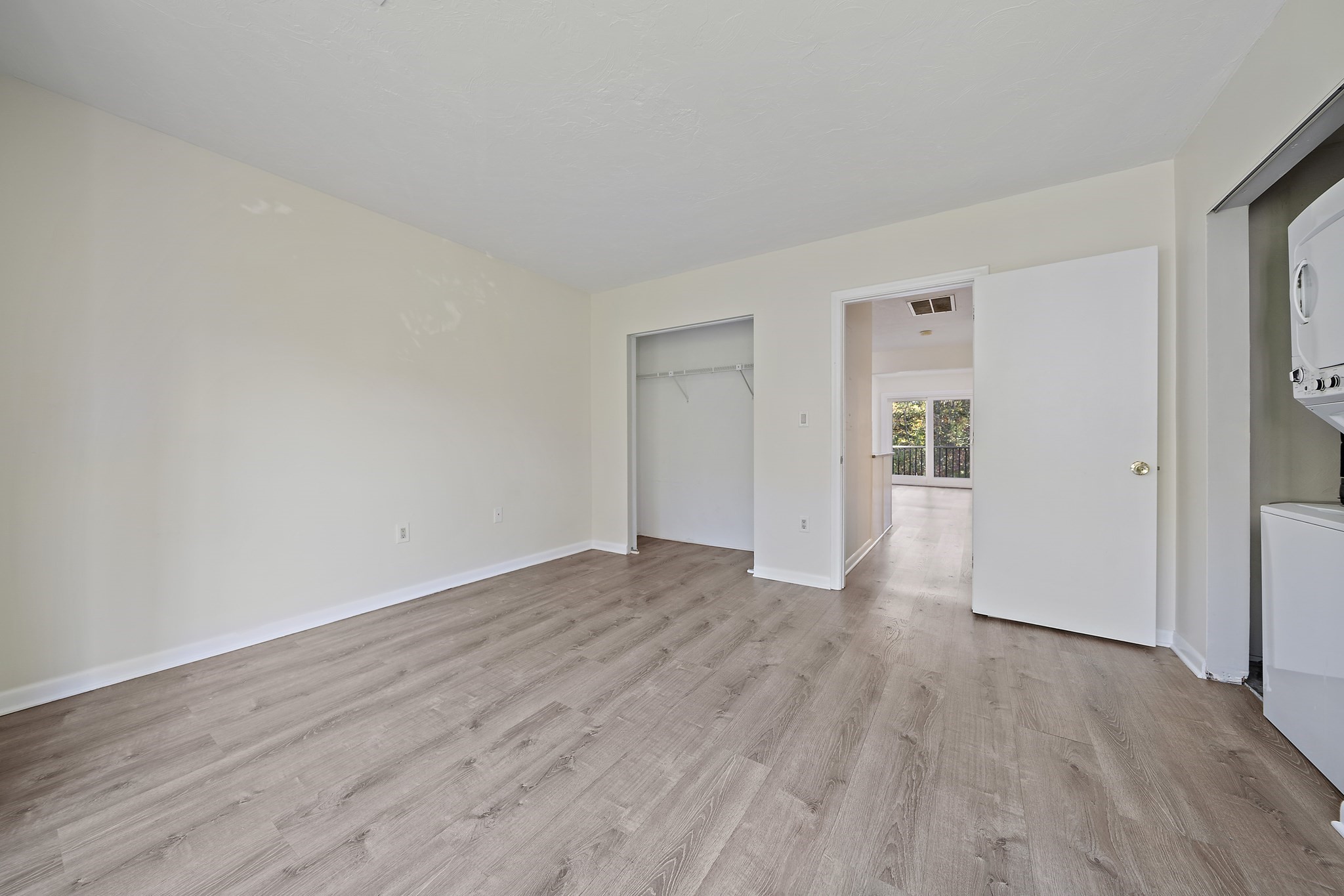 117 Tall Oaks Dr # H Property Photo 12
