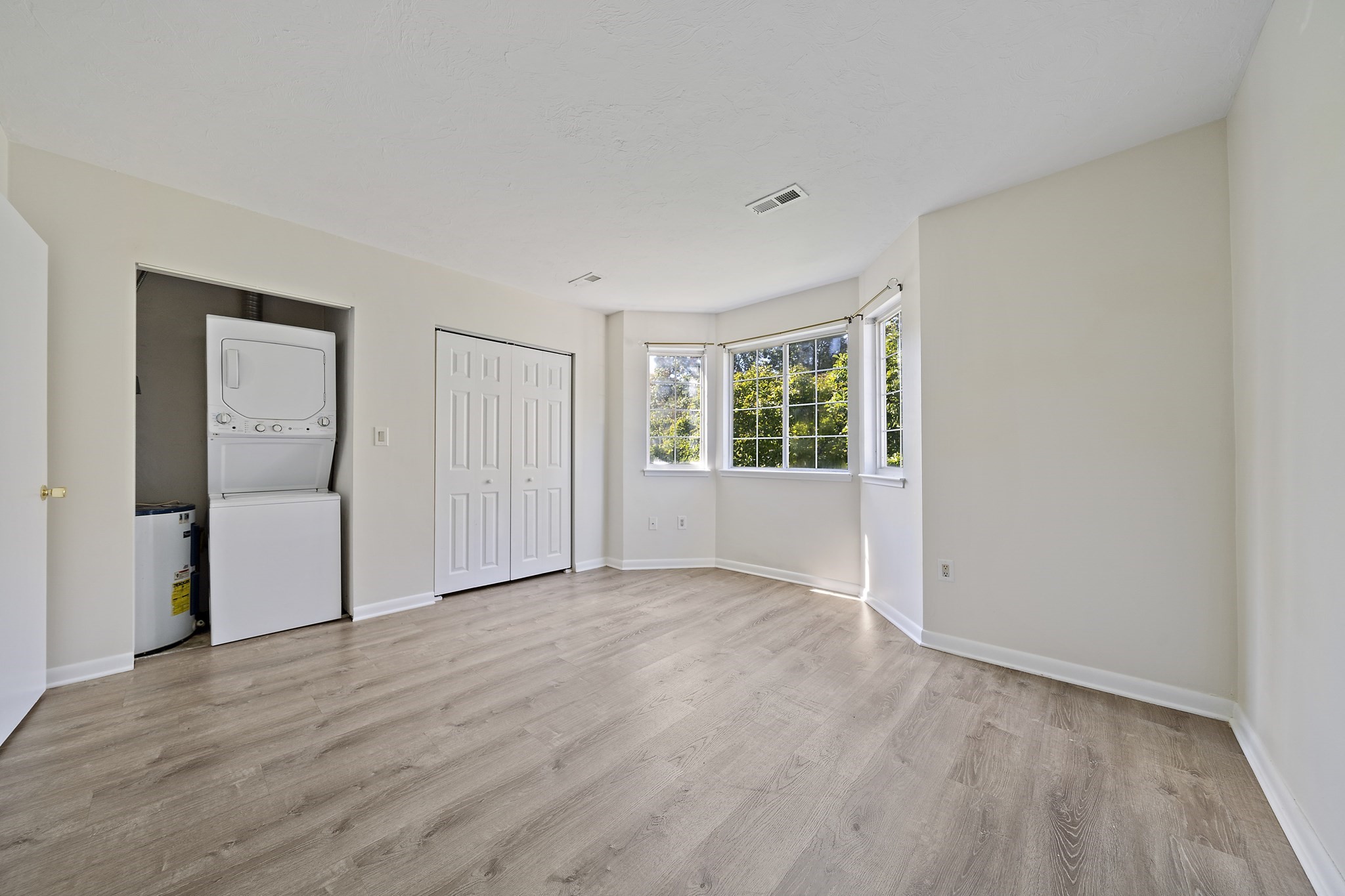 117 Tall Oaks Dr # H Property Photo 14