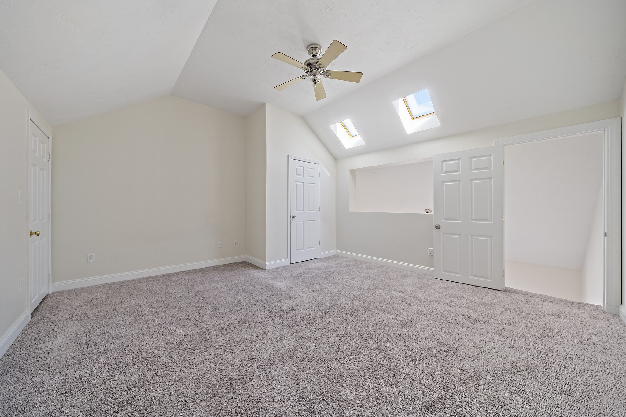 117 Tall Oaks Dr # H Property Photo 17