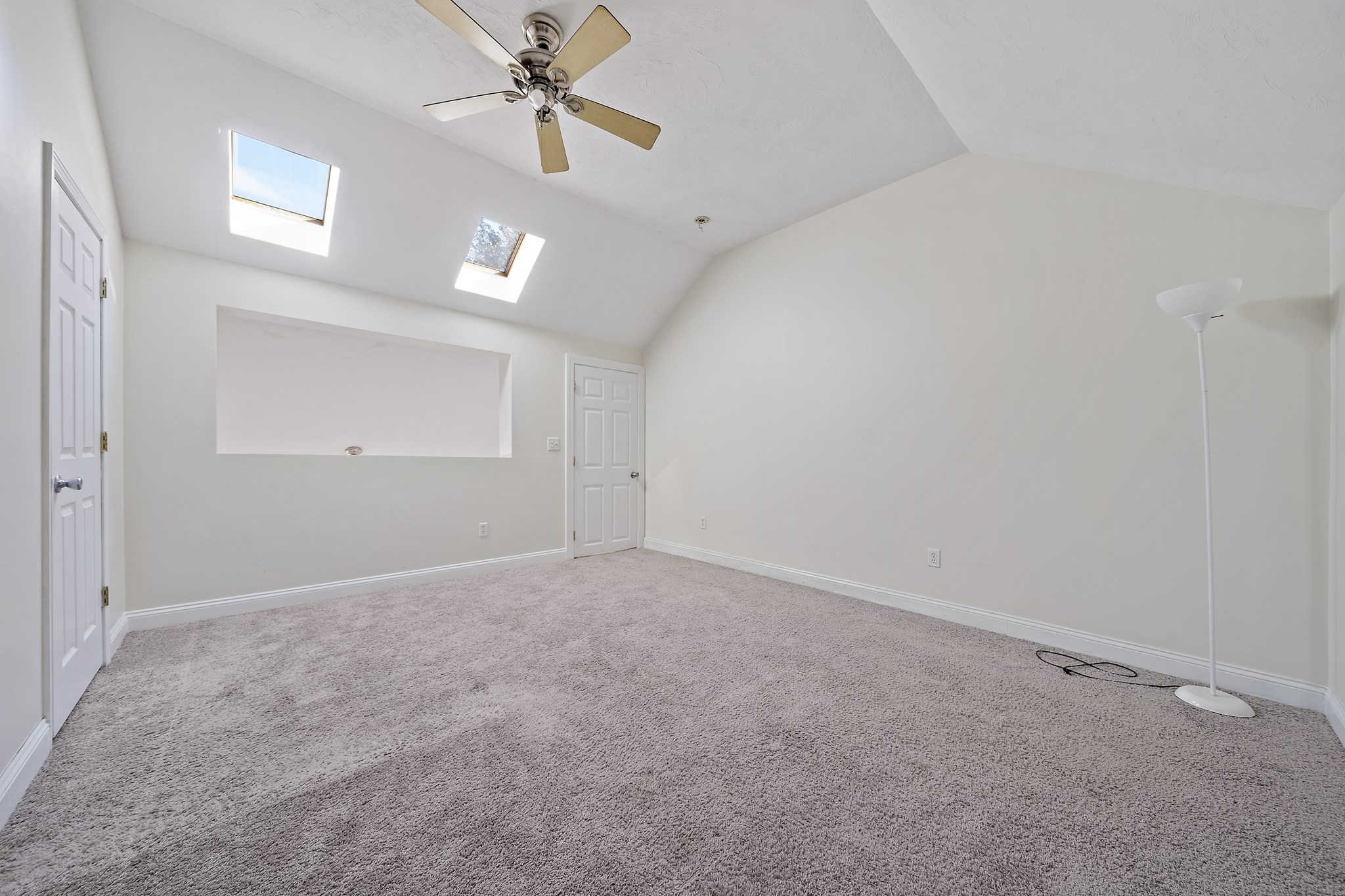 117 Tall Oaks Dr # H Property Photo 18