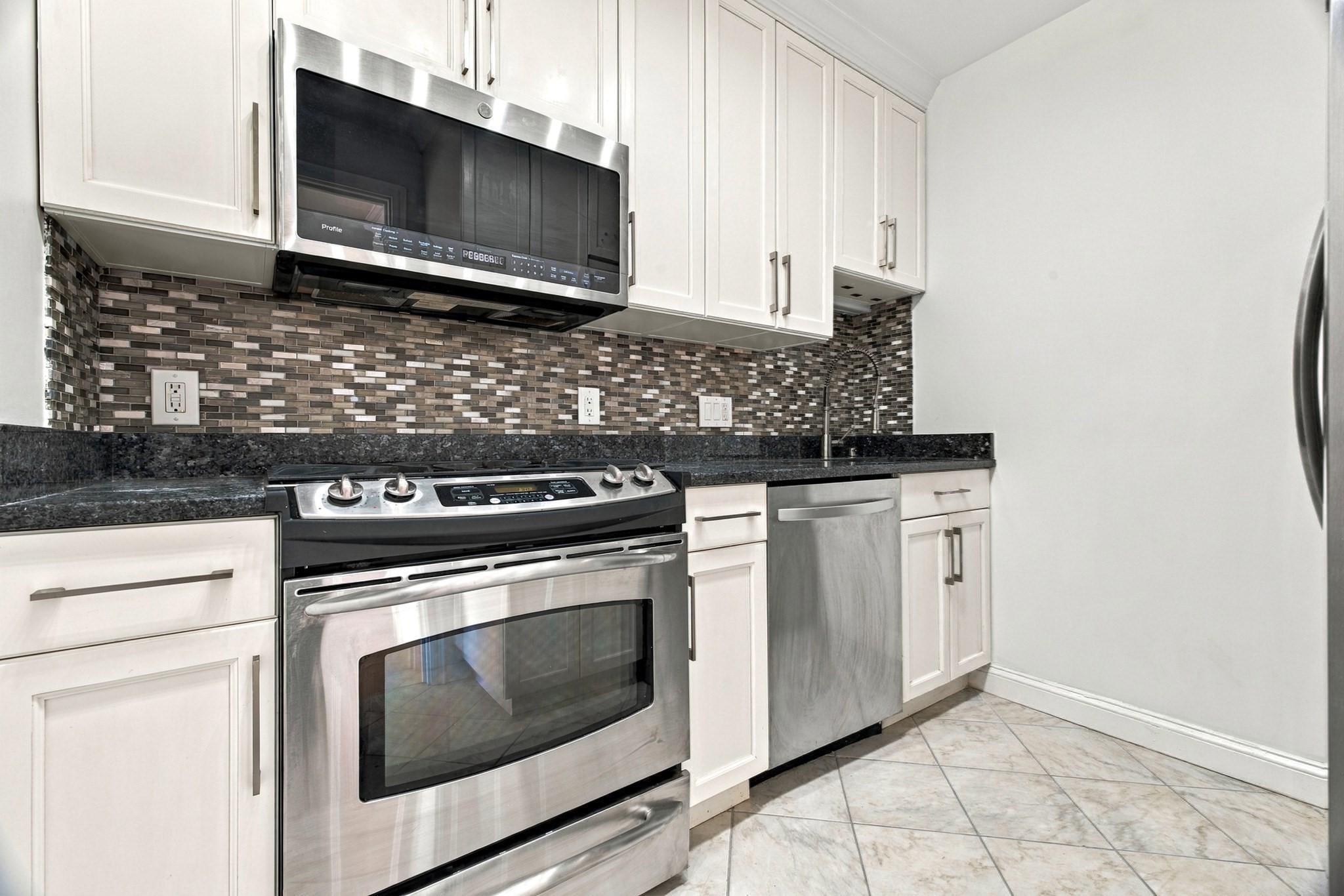 85 E India Row # 40d Property Photo 11