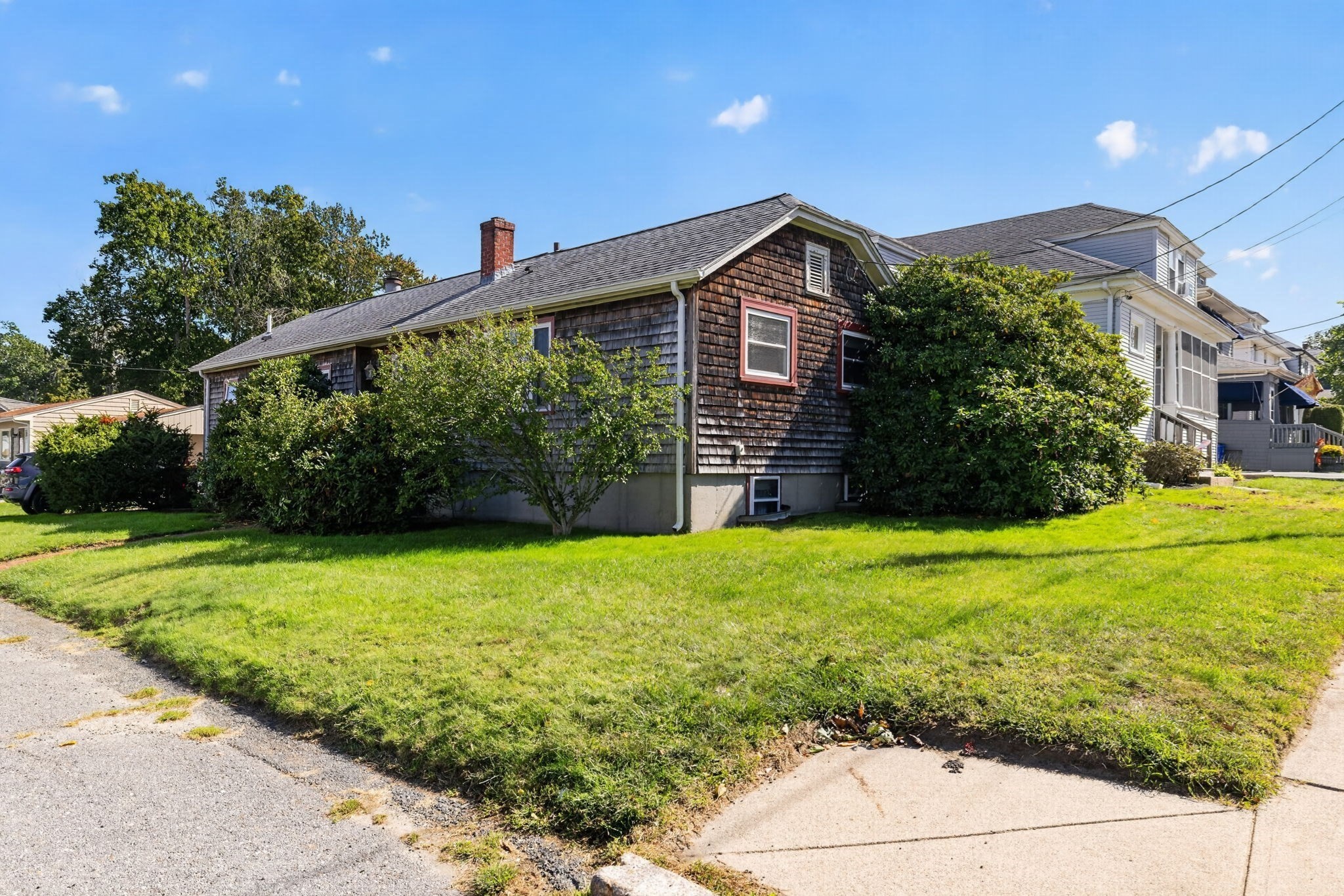 63 Hemlock St Property Photo 2